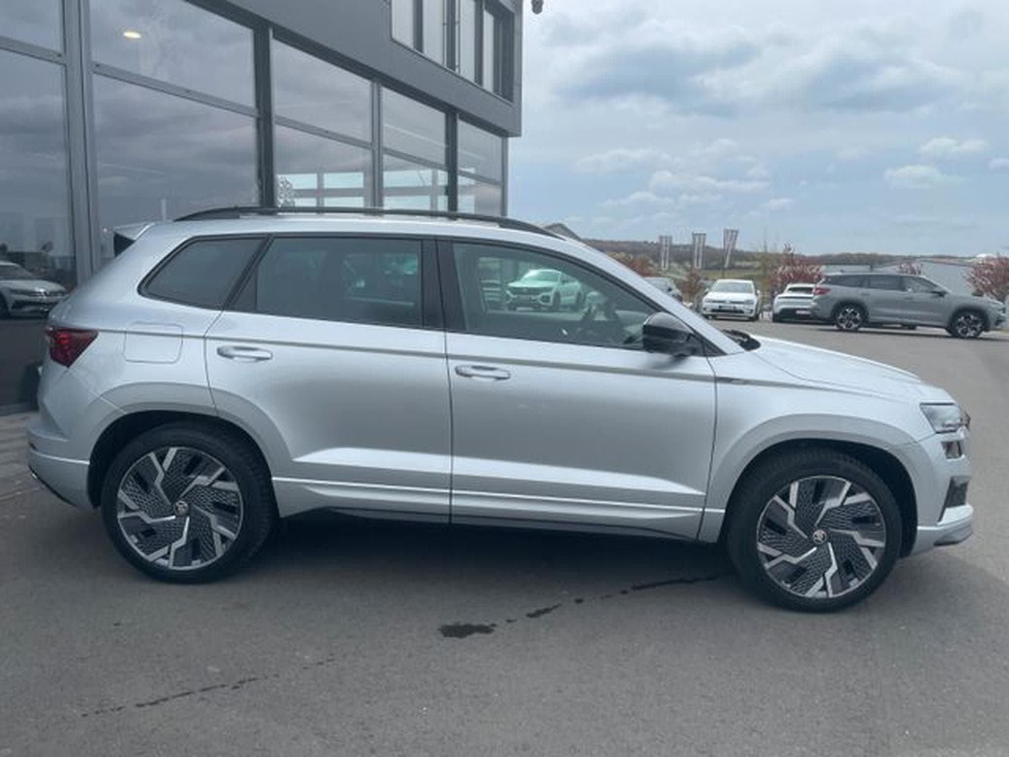 Skoda Karoq Karoq 2,0TSi Sportline 4x4 Pano AHK19" Kam Leder (2022) - Foto 5