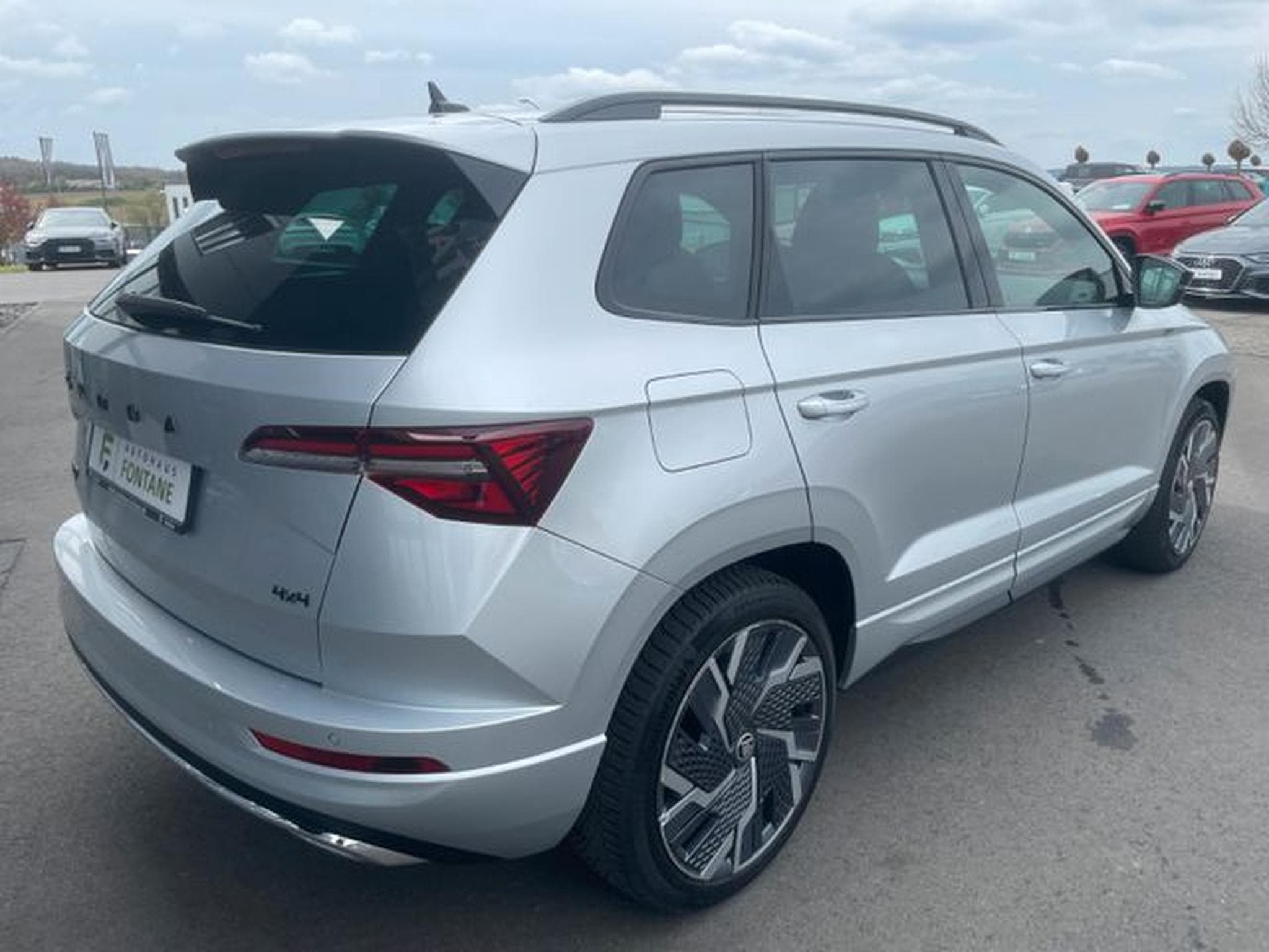 Skoda Karoq Karoq 2,0TSi Sportline 4x4 Pano AHK19" Kam Leder (2022) - Foto 6
