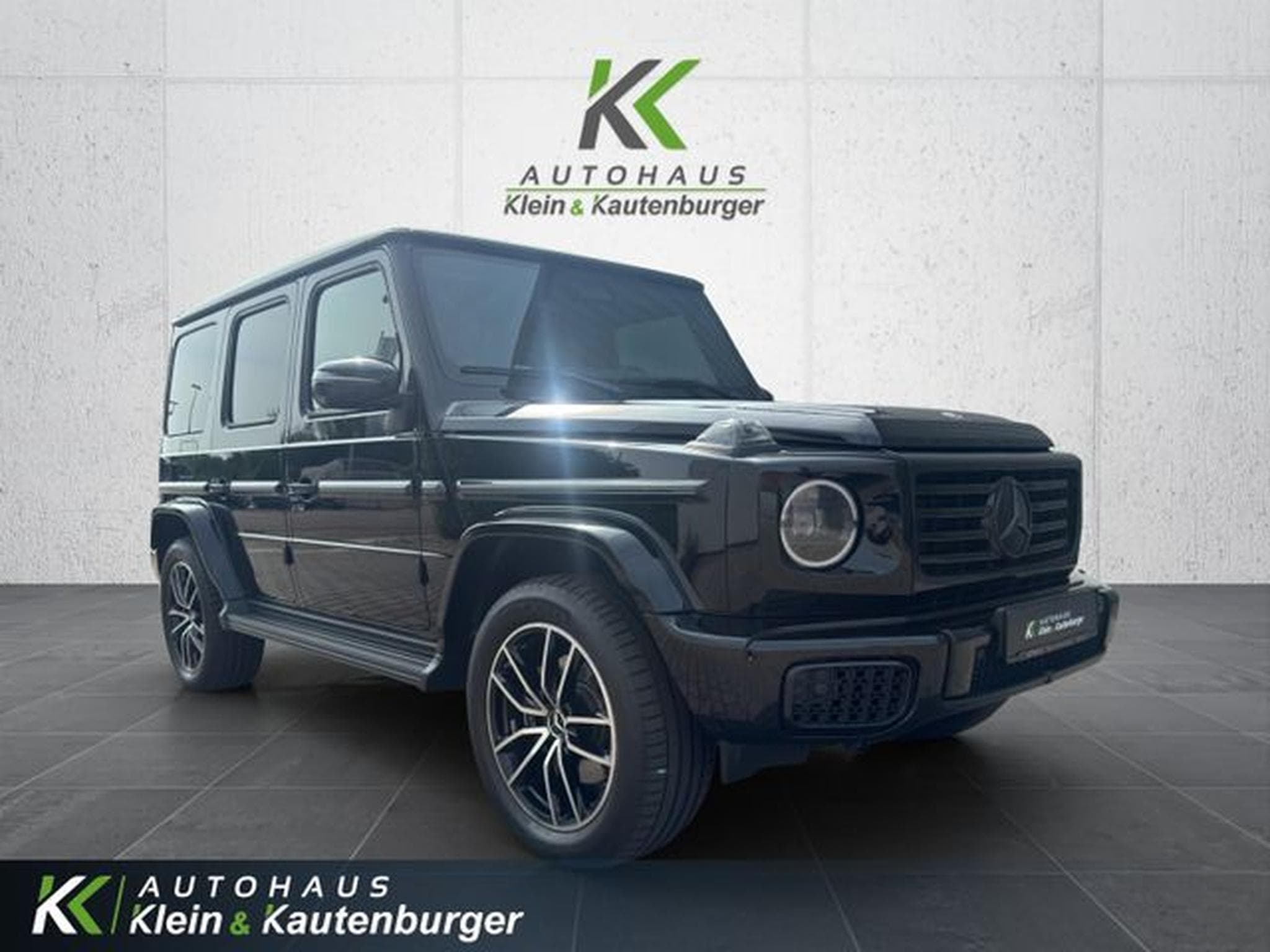 Mercedes G 450 AMG+STANDH+ALL-BLACK+AHK+DISTR EXCLUSIVE-INTERIE (2024) - Photo 3