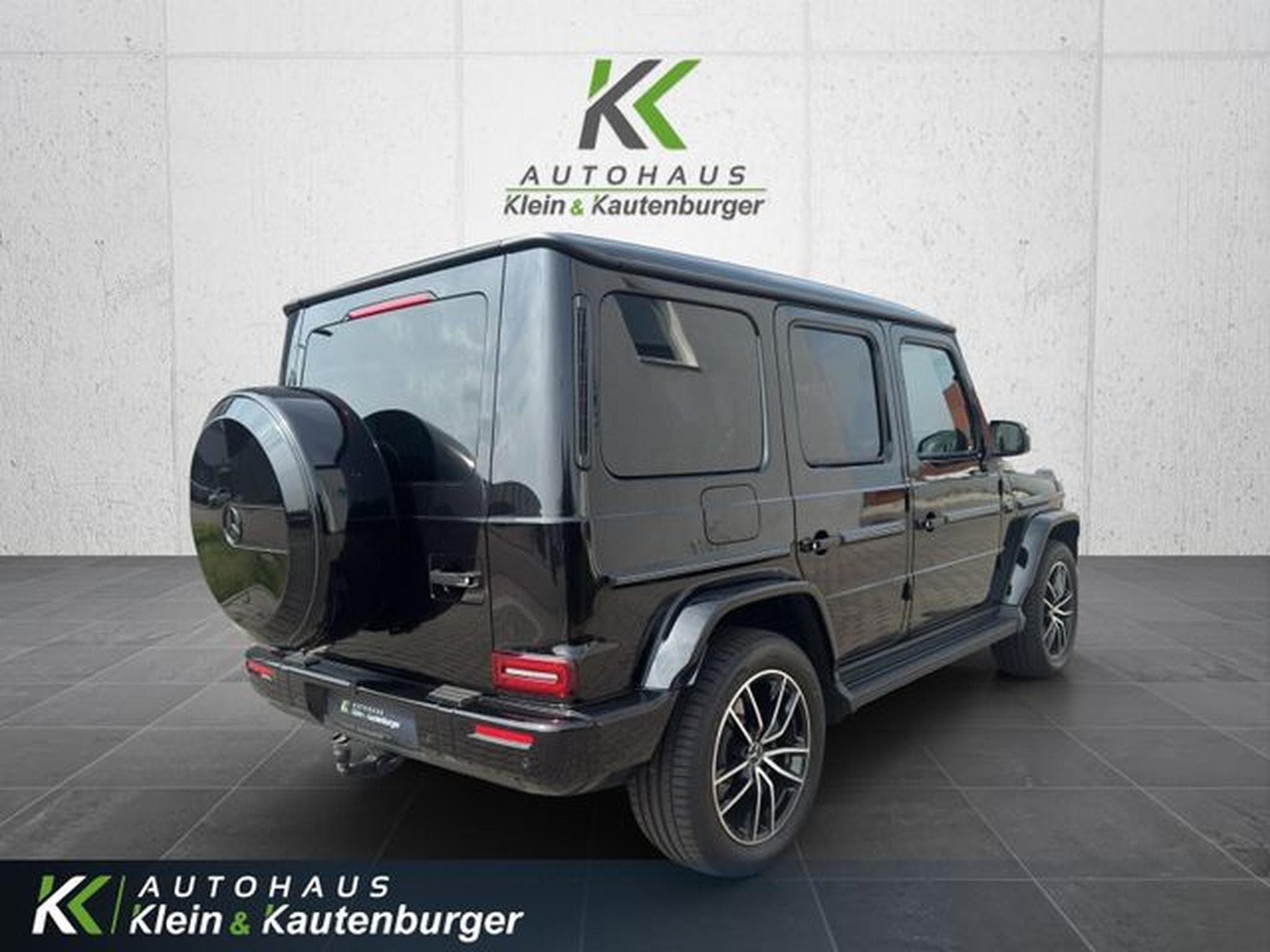 Mercedes G 450 AMG+STANDH+ALL-BLACK+AHK+DISTR EXCLUSIVE-INTERIE (2024) - Photo 5