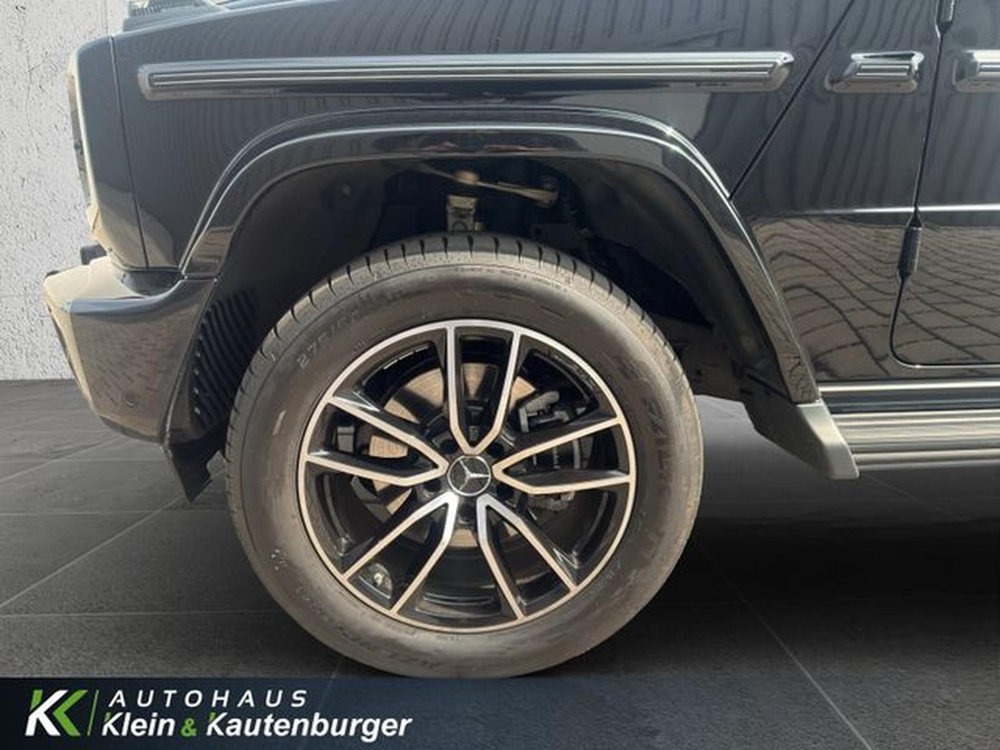 Mercedes G 450 AMG+STANDH+ALL-BLACK+AHK+DISTR EXCLUSIVE-INTERIE (2024) - Photo 9
