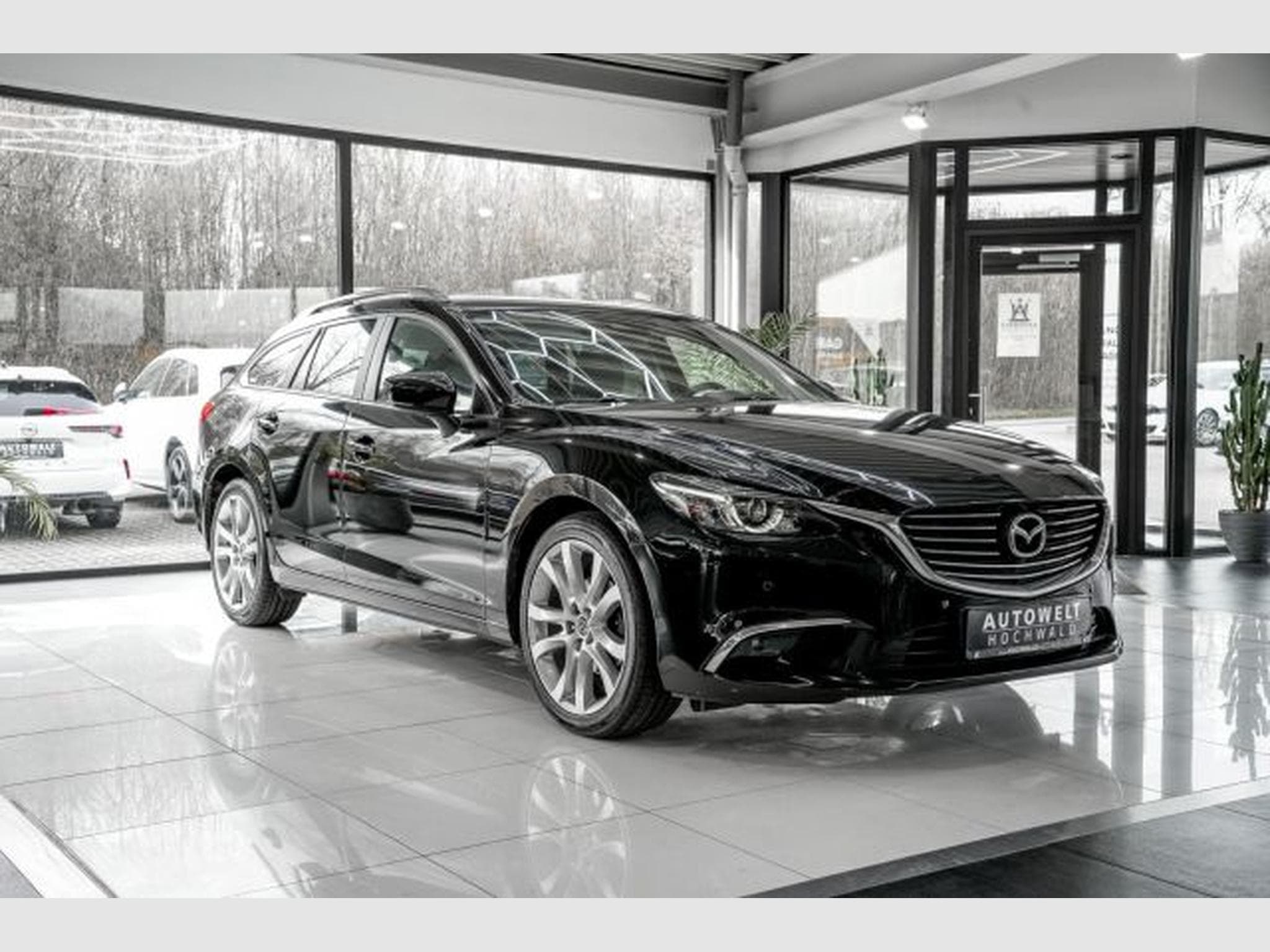 Mazda 6 6 2.0 SKYACTIVE-G 165 Kizoku BOSE RFK Matrix LED (2018) - Photo 4