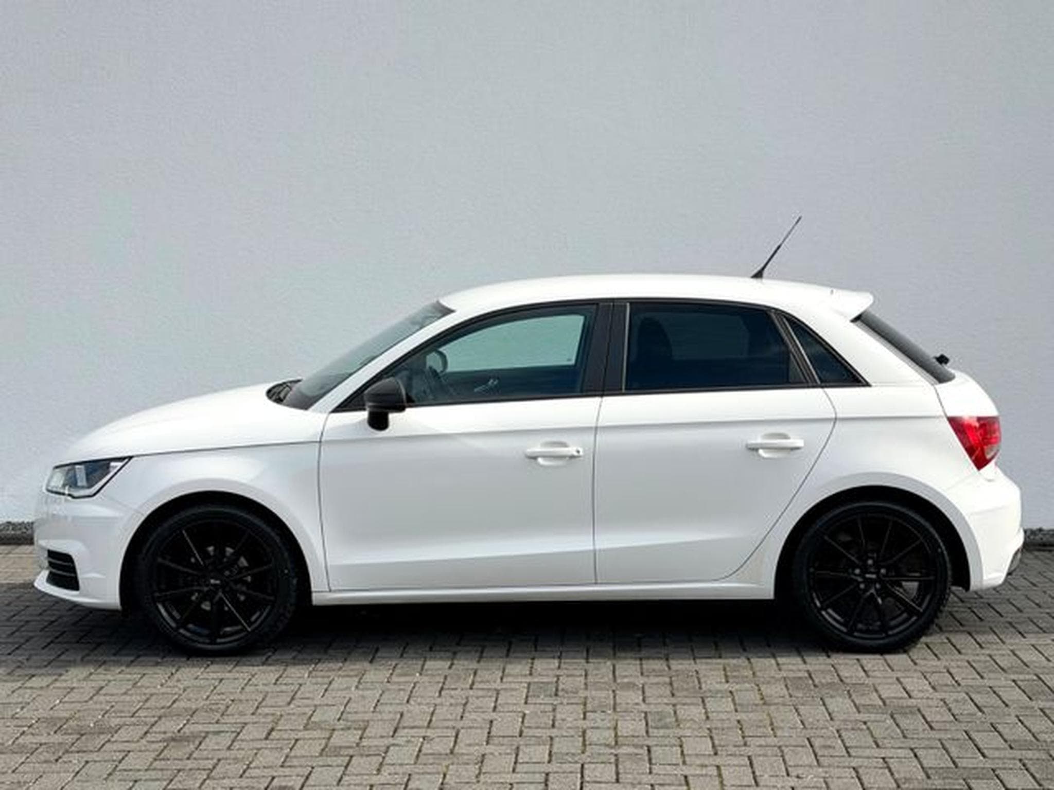 Audi A1 A1 Sportback sport /KLIMA/NAVI/PDC/GARANTIE/ (2016) - Photo 8