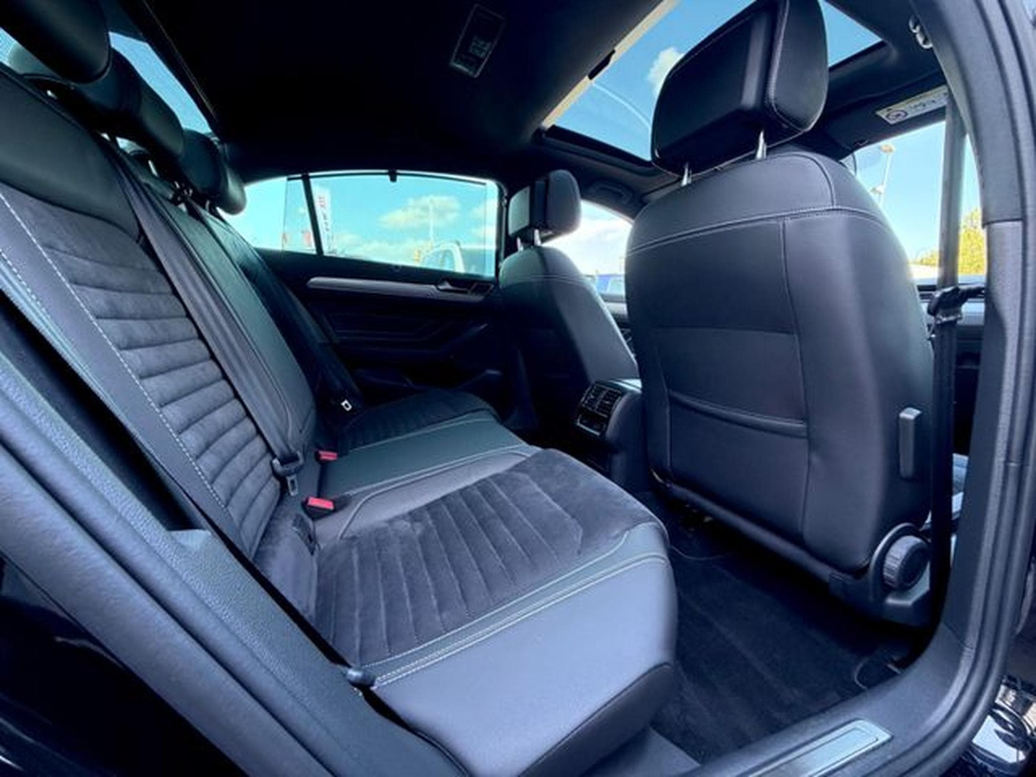 VW Passat Passat Lim. GTE / NAVI/HUD/PANO/CAM/AHK/GARANTIE (2020) - Photo 15