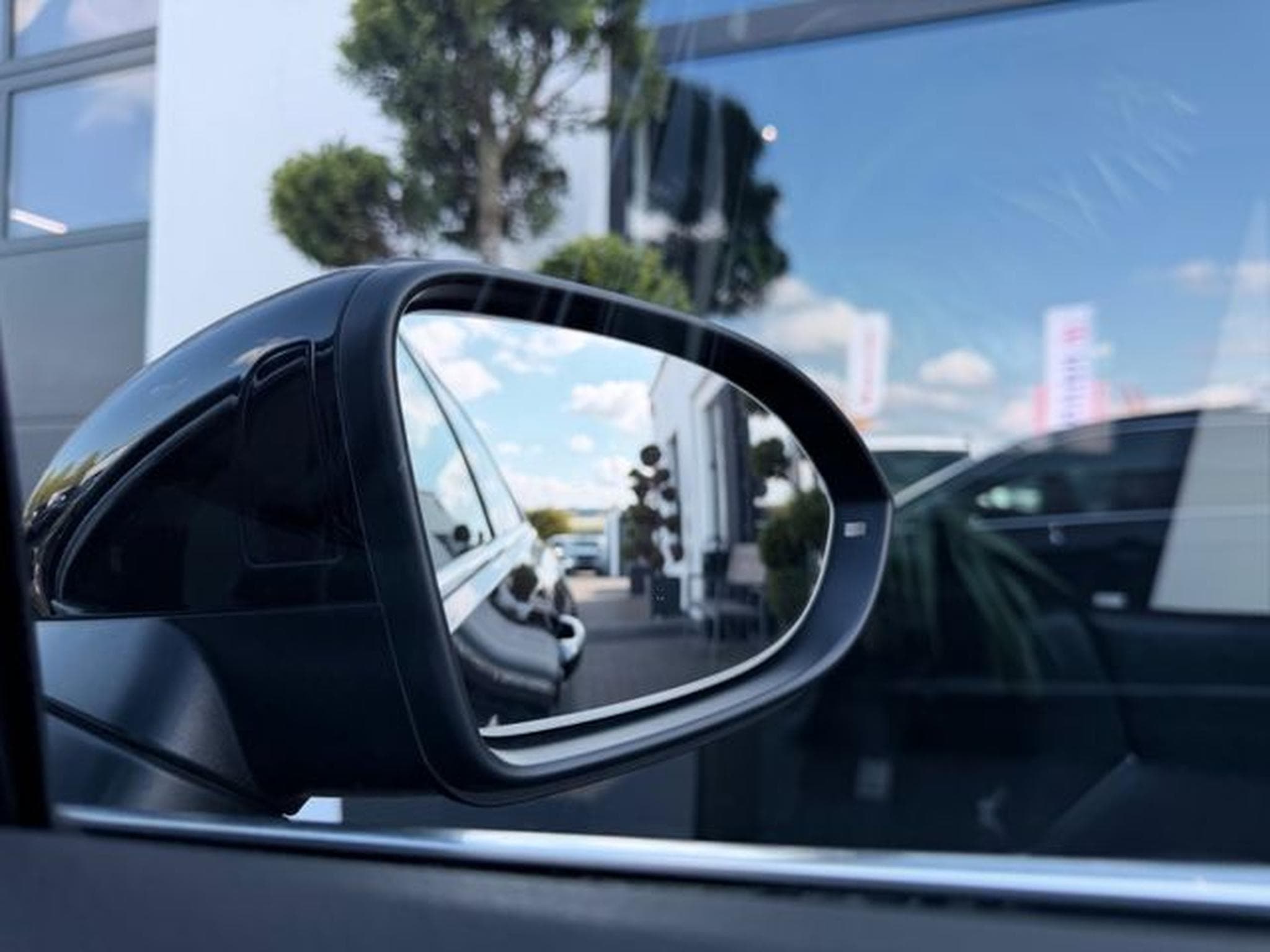 VW Passat Passat Lim. GTE / NAVI/HUD/PANO/CAM/AHK/GARANTIE (2020) - Photo 16