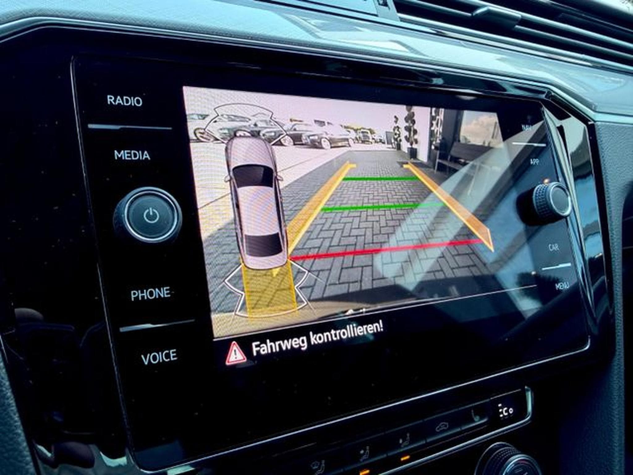 VW Passat Passat Lim. GTE / NAVI/HUD/PANO/CAM/AHK/GARANTIE (2020) - Photo 19