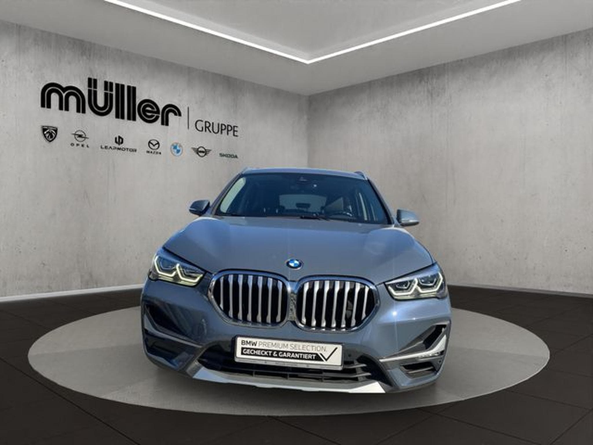 BMW X1 X1 xDrive25e LED AHK PDC NAVI+ KOMFORTZUG SHZ DA (2021) - Photo 2