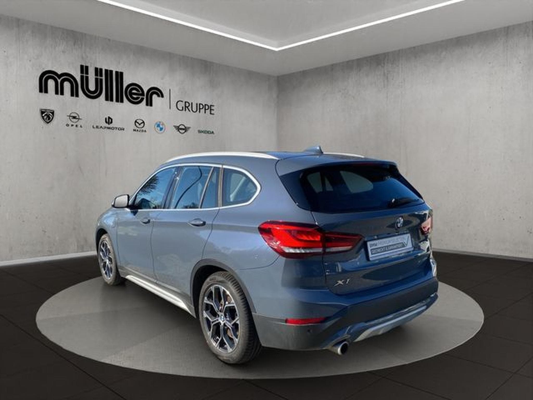 BMW X1 X1 xDrive25e LED AHK PDC NAVI+ KOMFORTZUG SHZ DA (2021) - Photo 5