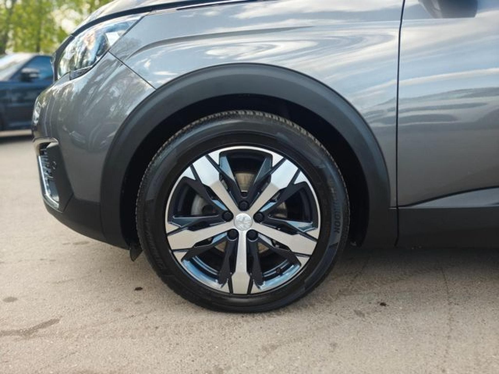 Peugeot 5008 5008*7 SITZER*AUTOMATIK*VIRTUELL*PACK ASSIST*2.H (2019) - Foto 11