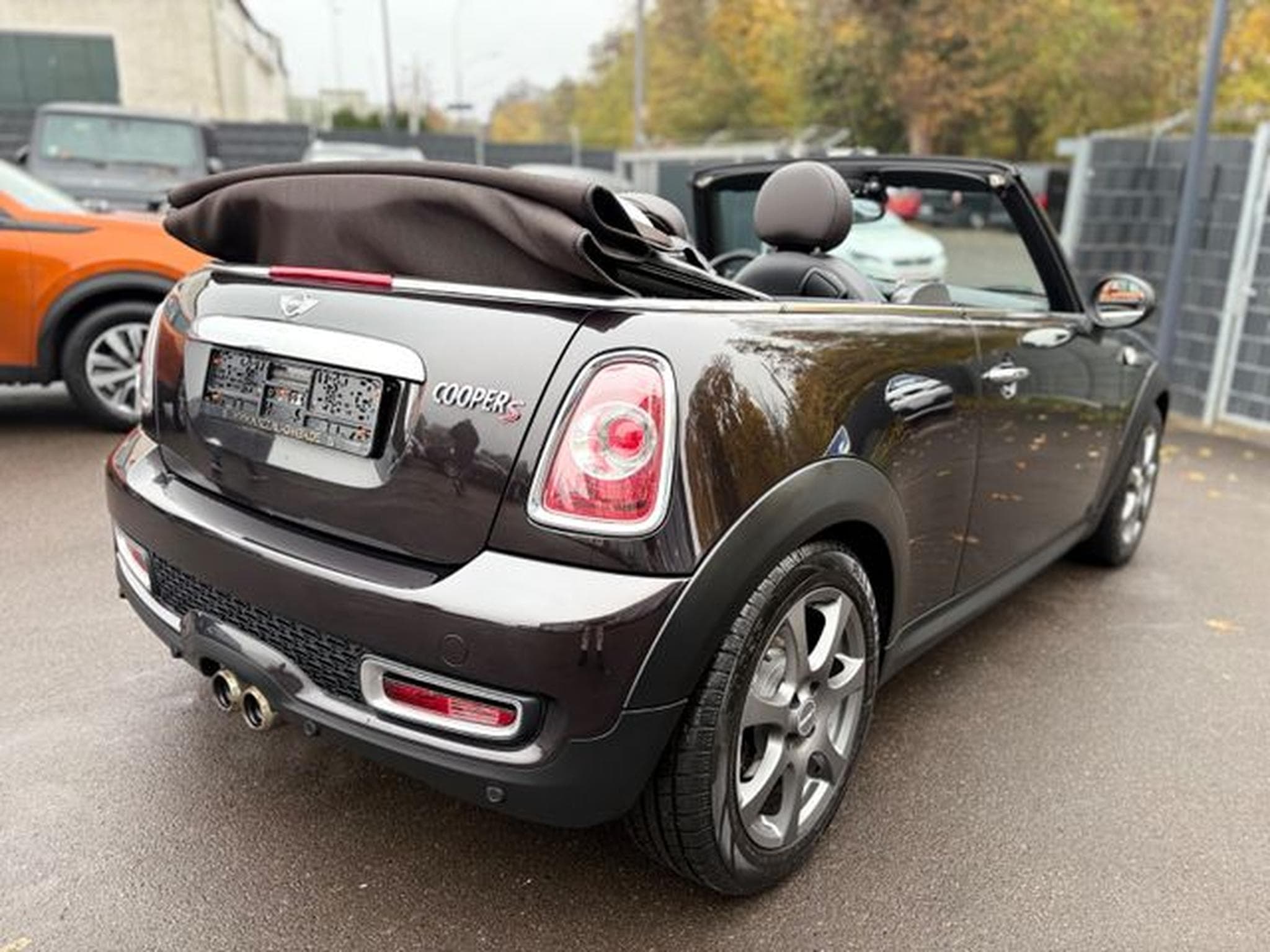 MINI Cooper COOPER S CABRIO*HIGHGATE SONDERMODELL*ICED CHOCO (2013) - Photo 10