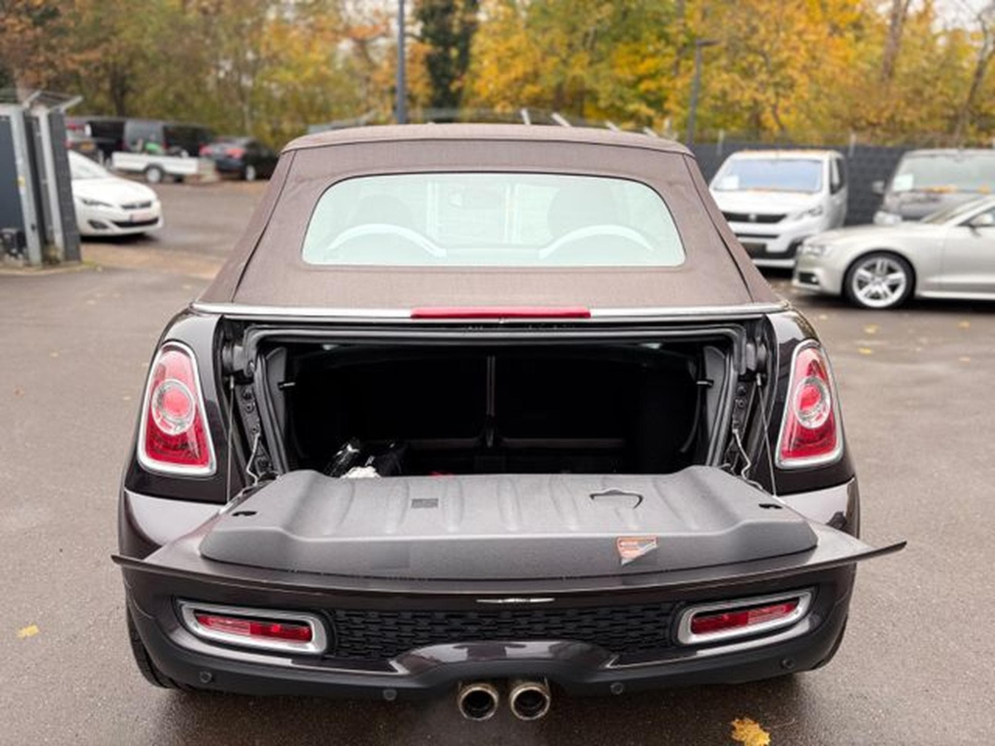 MINI Cooper COOPER S CABRIO*HIGHGATE SONDERMODELL*ICED CHOCO (2013) - Photo 12