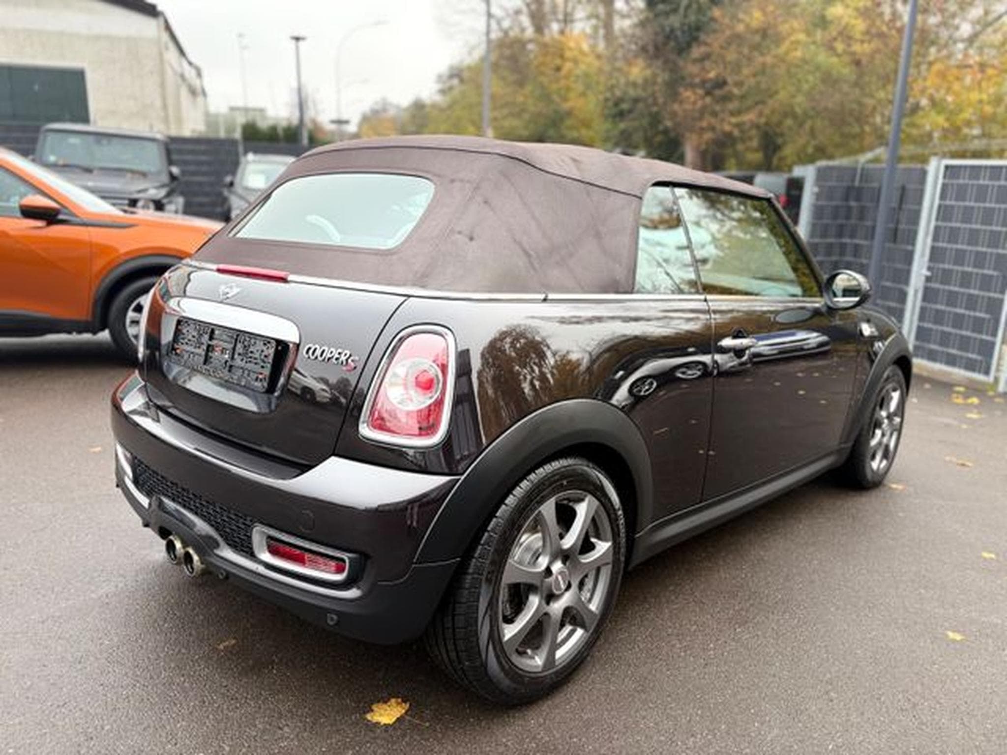 MINI Cooper COOPER S CABRIO*HIGHGATE SONDERMODELL*ICED CHOCO (2013) - Photo 9