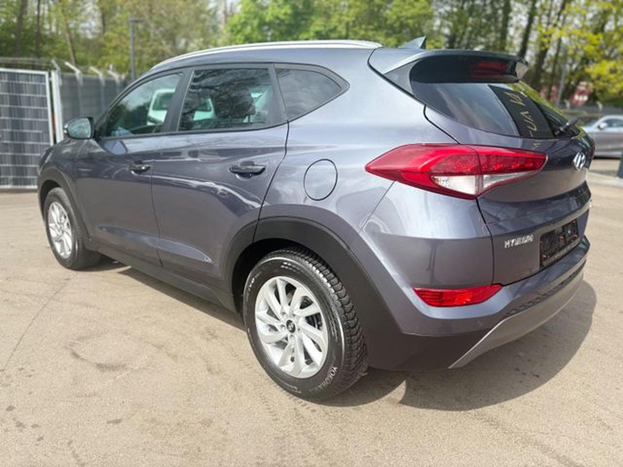 Hyundai TUCSON TUCSON BLUE TREND*KAMERA*NAVI*SITZHEIZUNG*1.HAND (2016) - Foto 10
