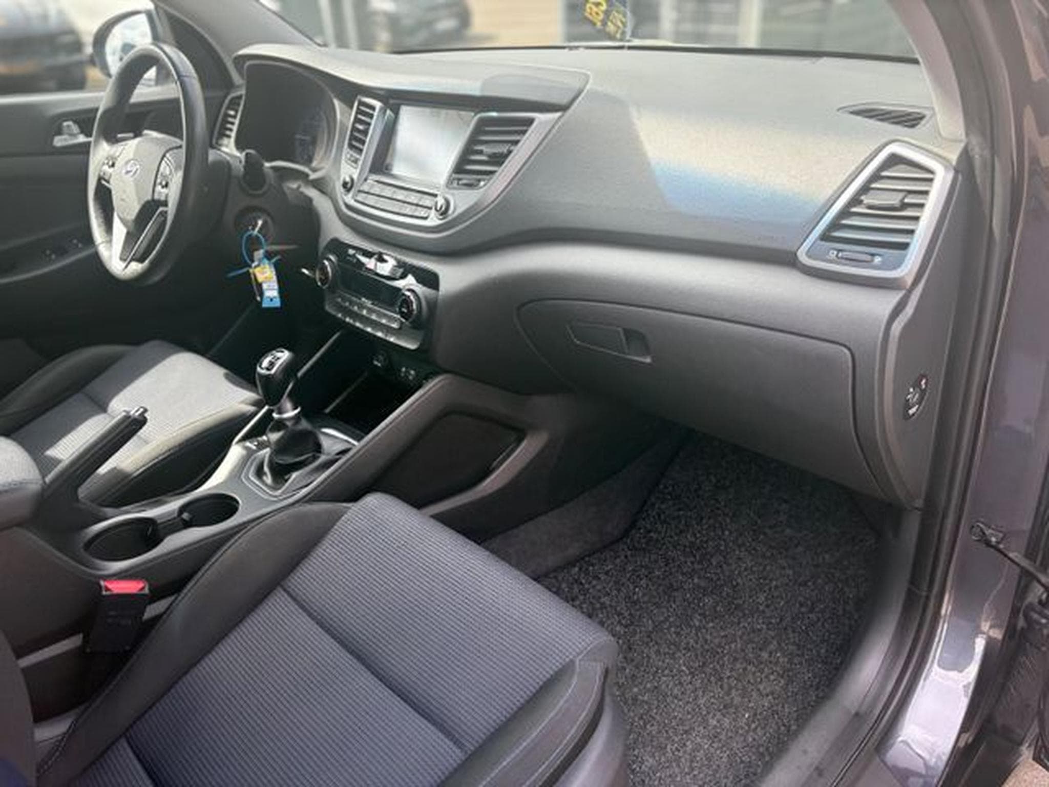 Hyundai TUCSON TUCSON BLUE TREND*KAMERA*NAVI*SITZHEIZUNG*1.HAND (2016) - Foto 15