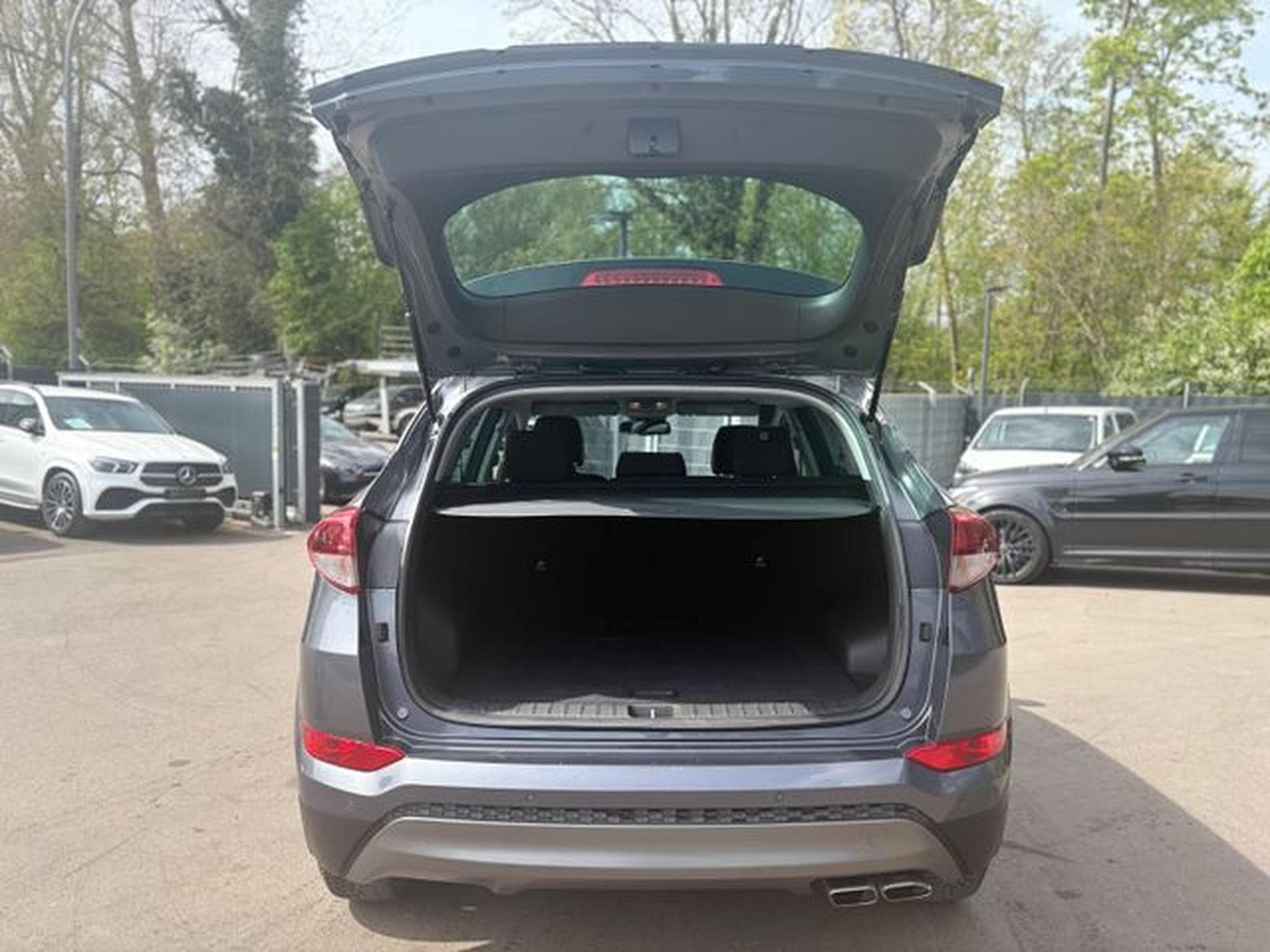 Hyundai TUCSON TUCSON BLUE TREND*KAMERA*NAVI*SITZHEIZUNG*1.HAND (2016) - Foto 9