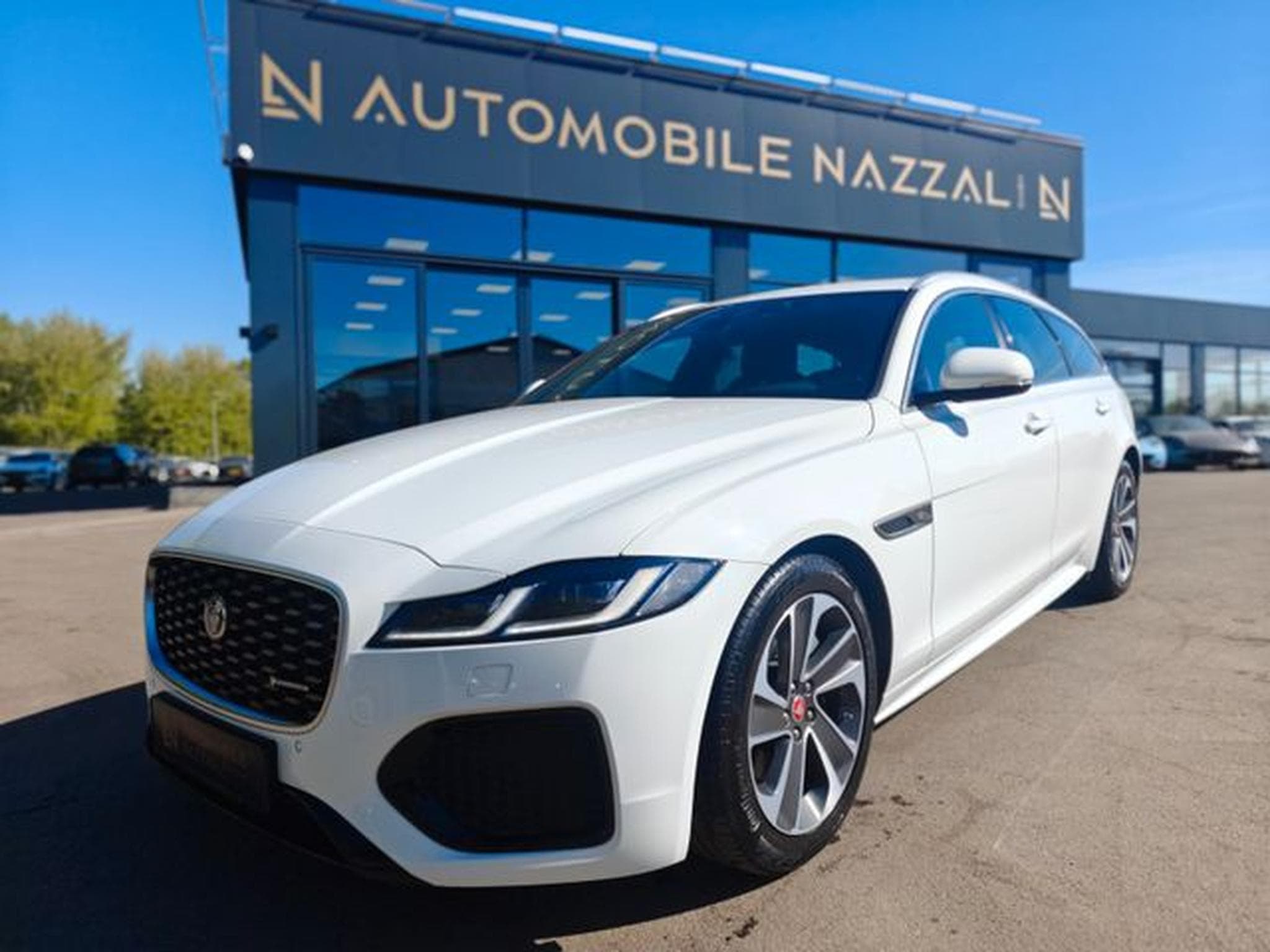 Jaguar XF XF SPORTBRAKE AWD*R-DYNAMIC*2.HD*LED*LEDER*TOP* (2023) - Foto 2