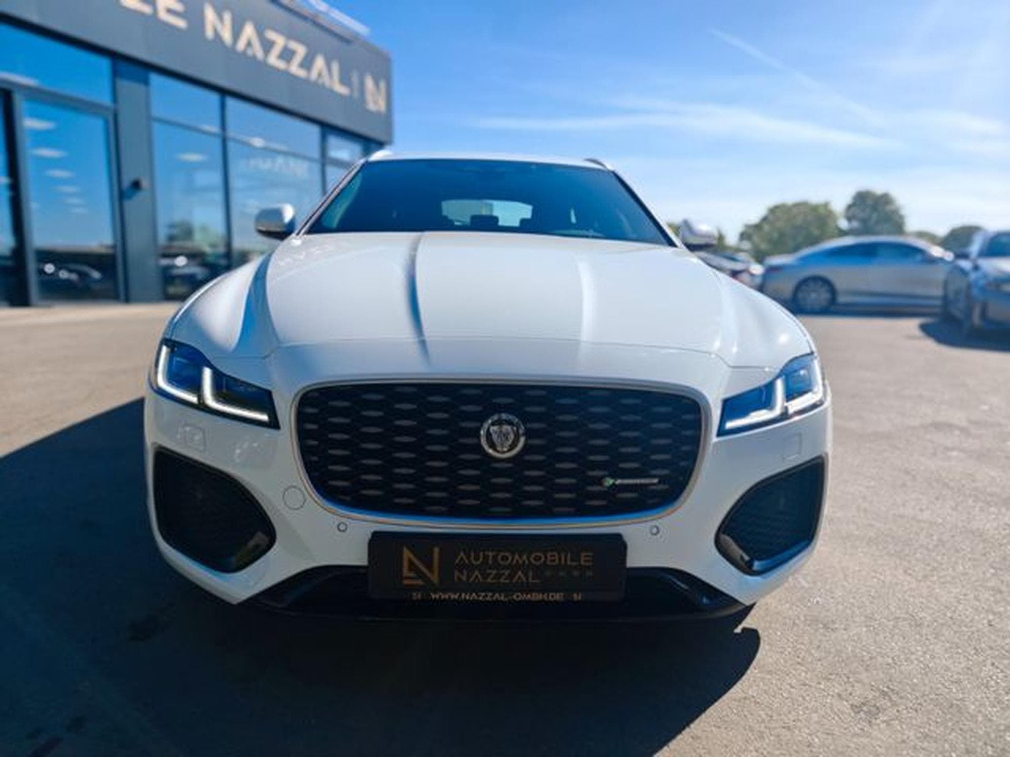 Jaguar XF XF SPORTBRAKE AWD*R-DYNAMIC*2.HD*LED*LEDER*TOP* (2023) - Foto 3