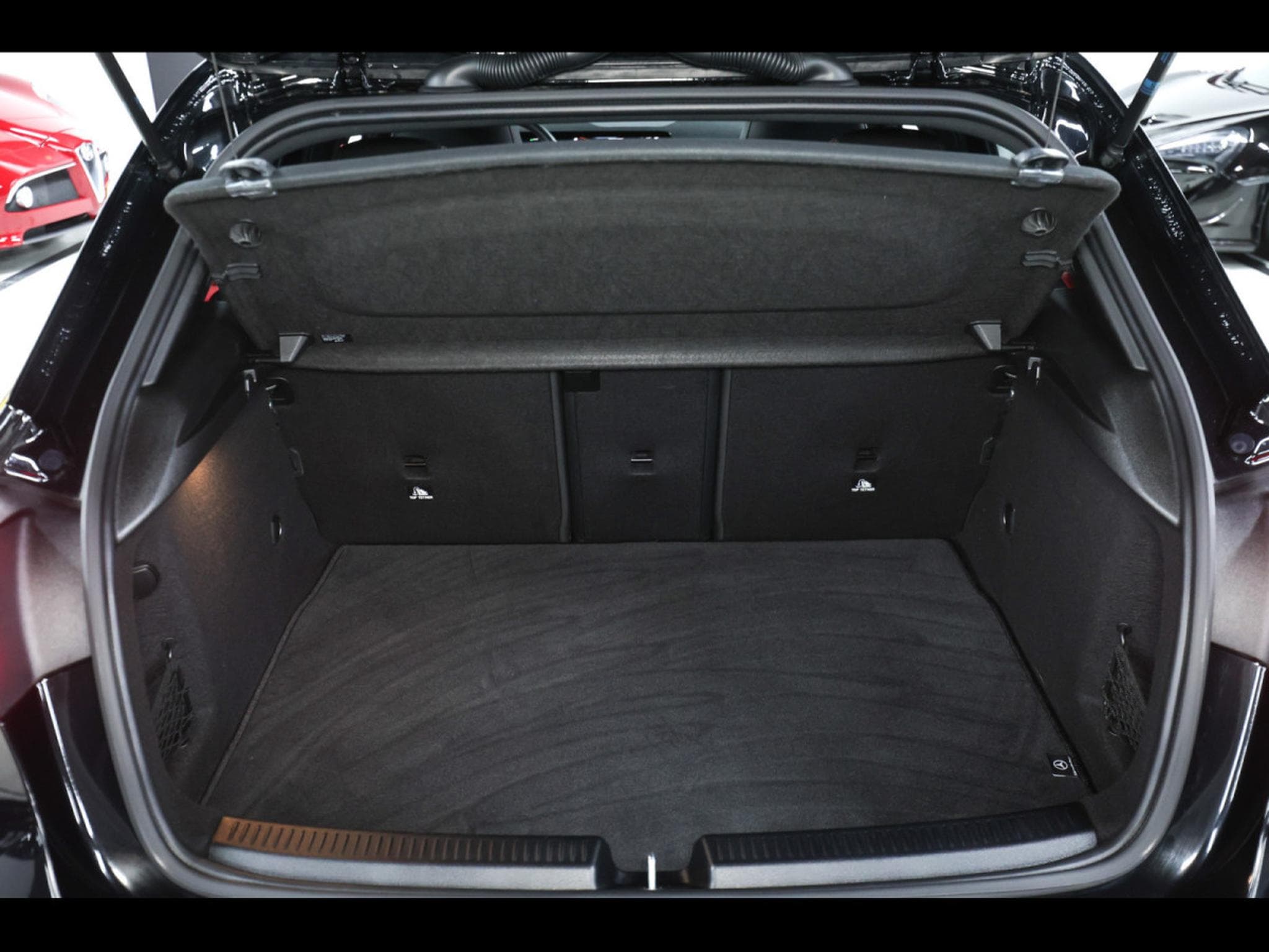 Mercedes A 45 AMG 4MATIC PACK AERODYNAMIQUE (2022) - Photo 16