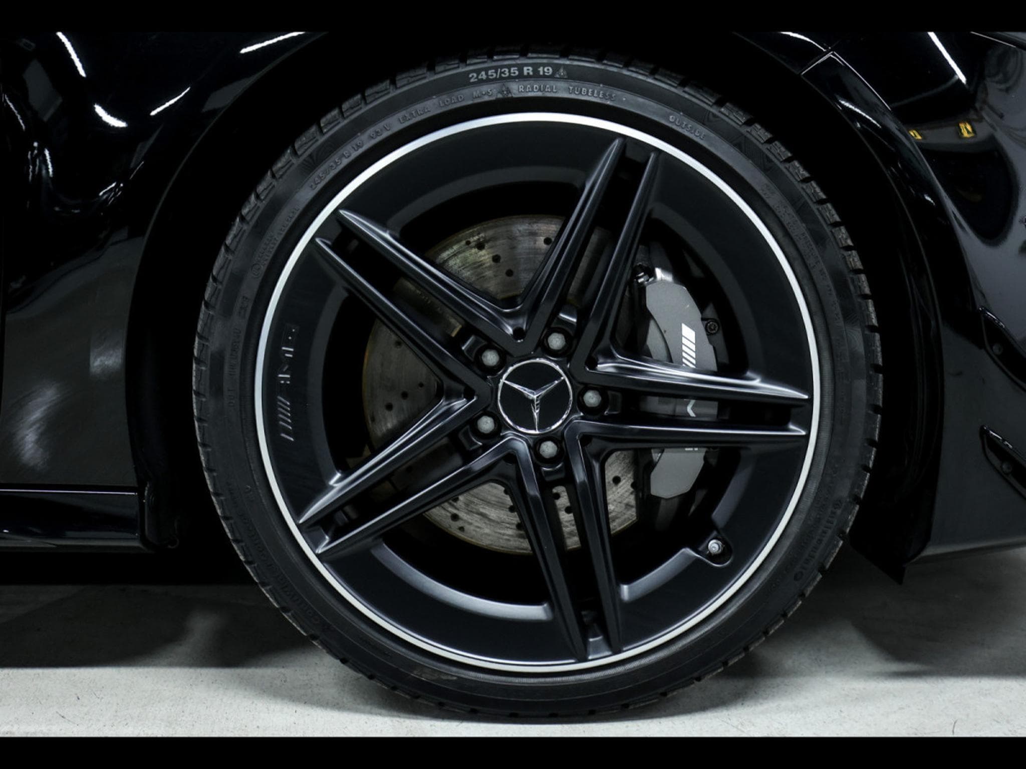 Mercedes A 45 AMG 4MATIC PACK AERODYNAMIQUE (2022) - Photo 8