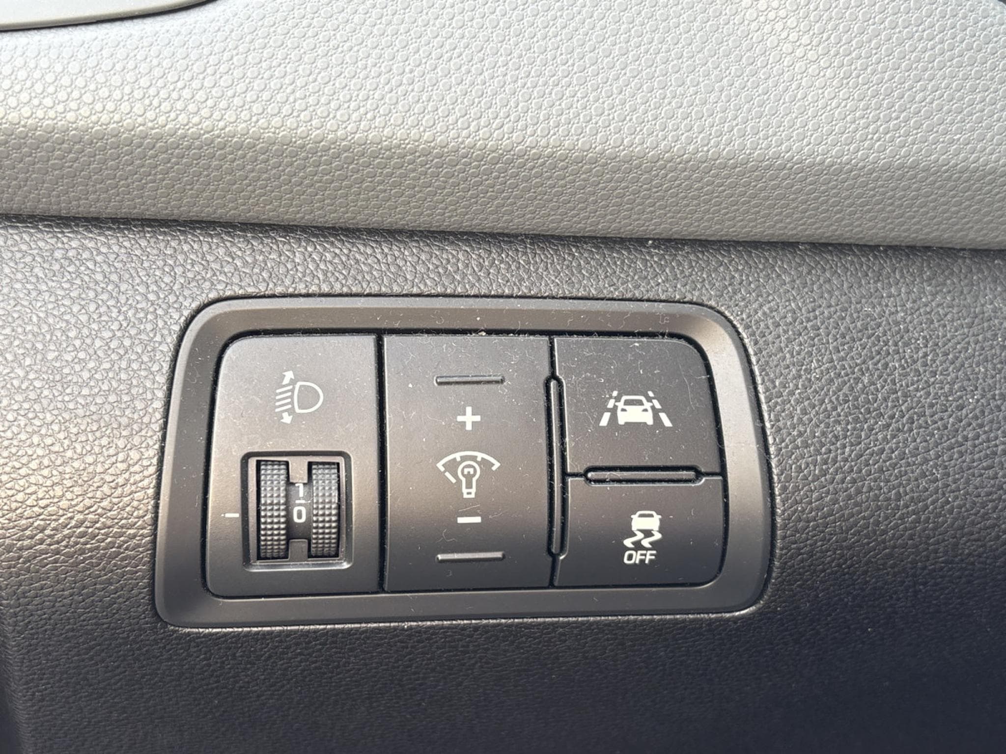 Hyundai i20 1.4 CRDI 90 PREMIUM (2018) - Photo 10