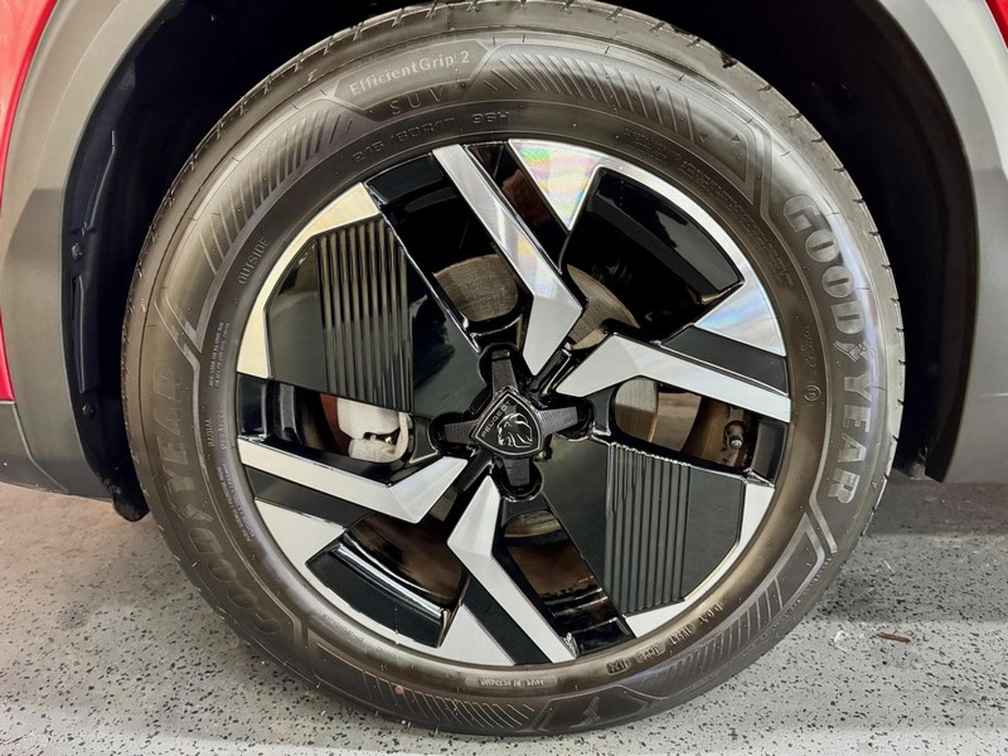 Peugeot 2008 2008 1.2 101cv ALLURE  Navi/camera/Jalu 17 (2024) - Foto 3