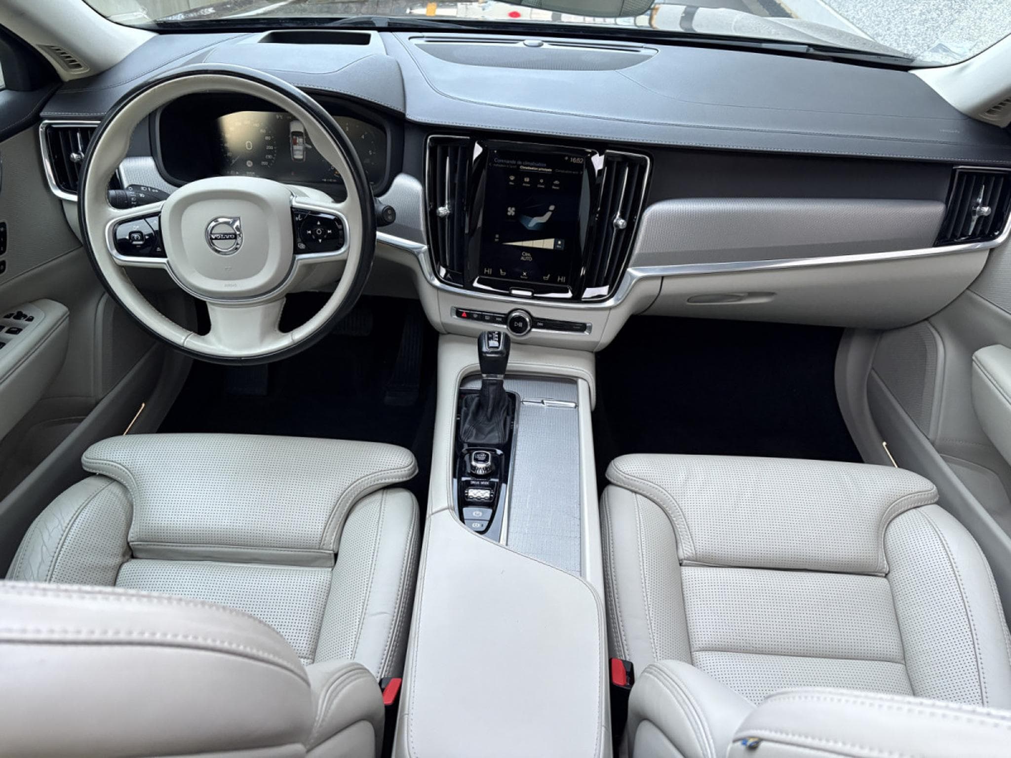 Volvo V90 Pro AWD/PANO/19/360/HUP.D/VOLL (2020) - Photo 11