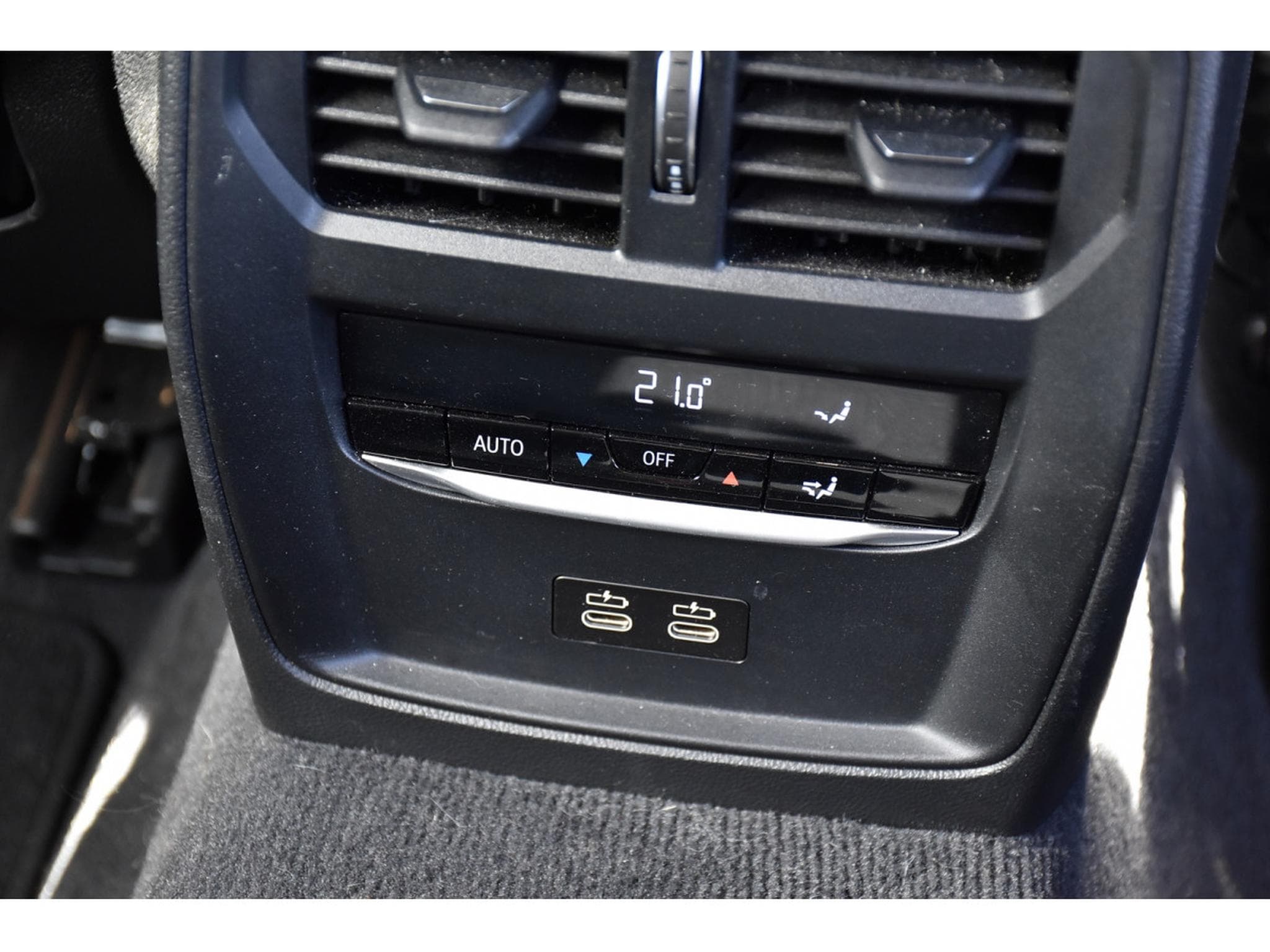 BMW 320 eA Touring PHEV REGUL LANE GPS CAM PARK 1° MAIN (2023) - Photo 21