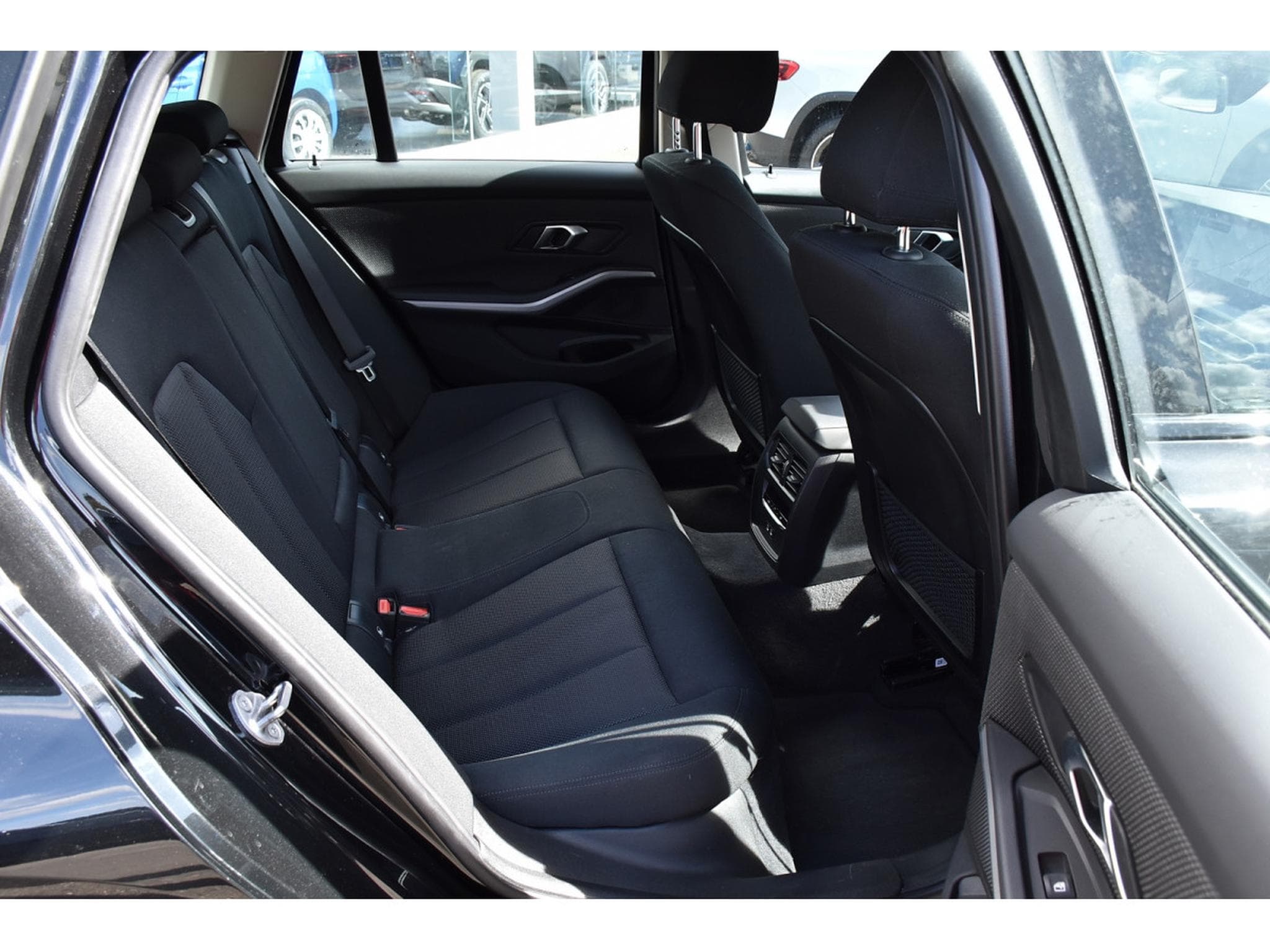 BMW 320 eA Touring PHEV REGUL LANE GPS CAM PARK 1° MAIN (2023) - Photo 8