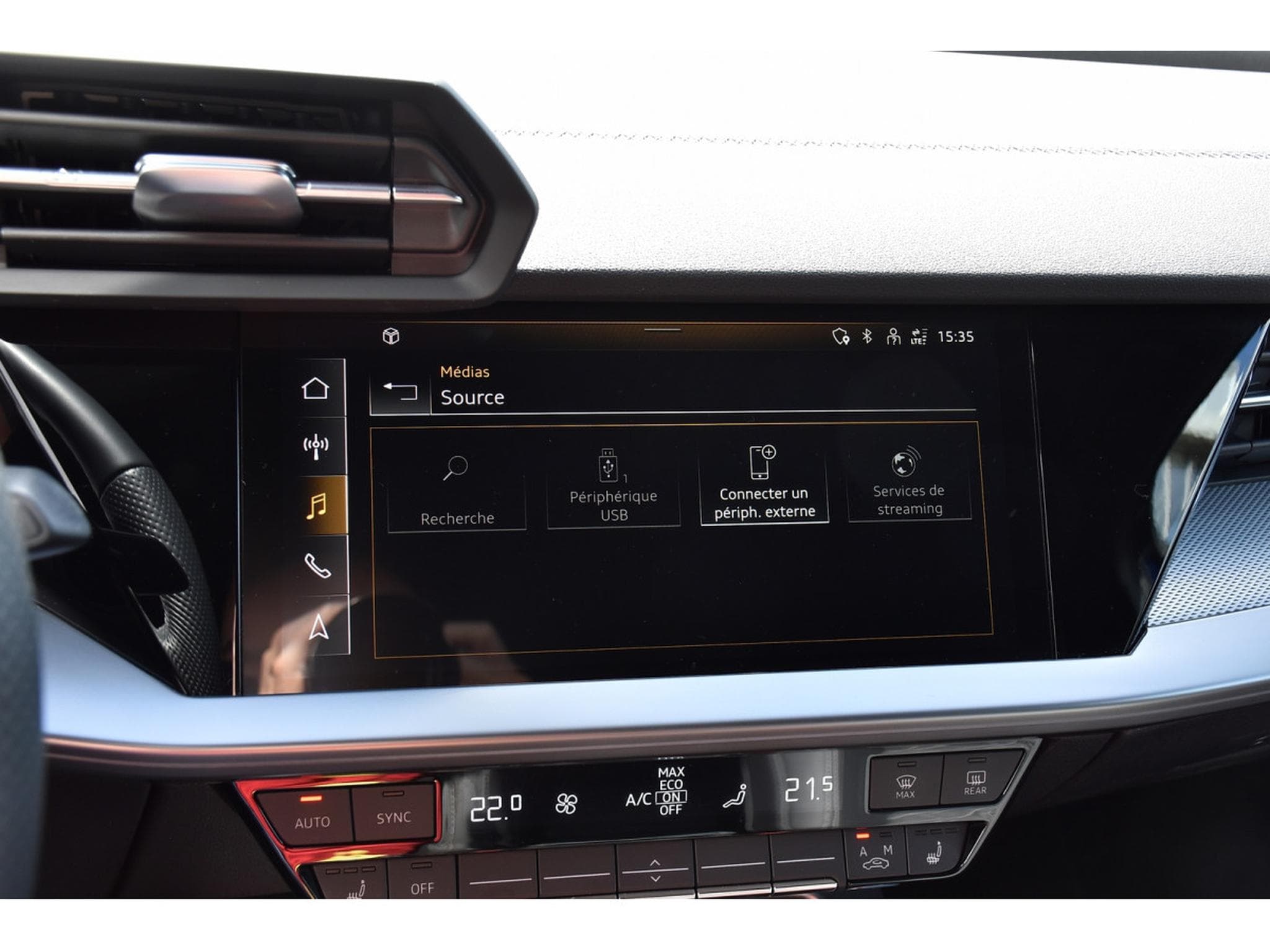 Audi A3 Sportback 40 TFSI Quattro S-Line S-Tronic CUIR ACC PARK 1°M. (2022) - Photo 11