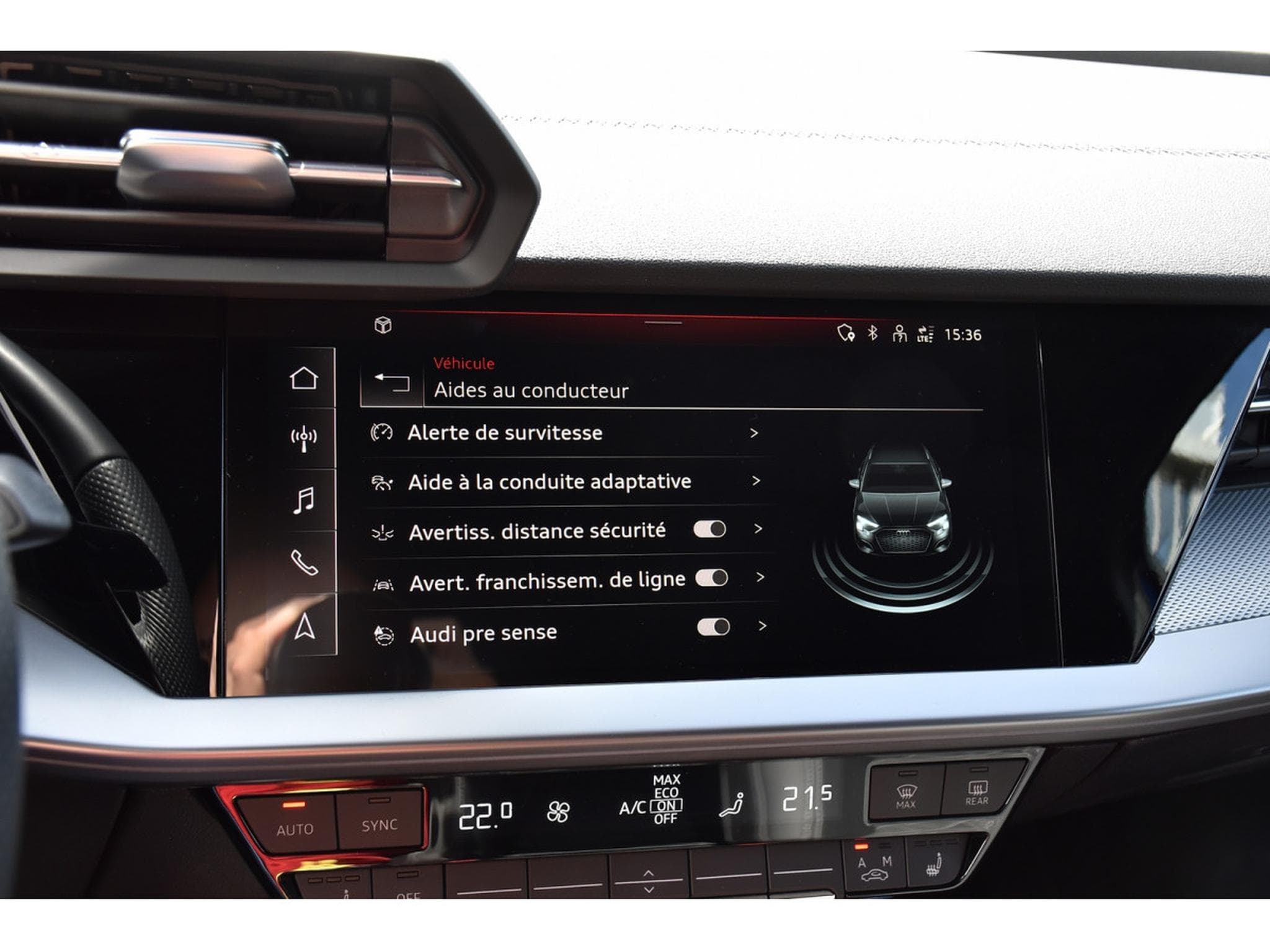 Audi A3 Sportback 40 TFSI Quattro S-Line S-Tronic CUIR ACC PARK 1°M. (2022) - Photo 13