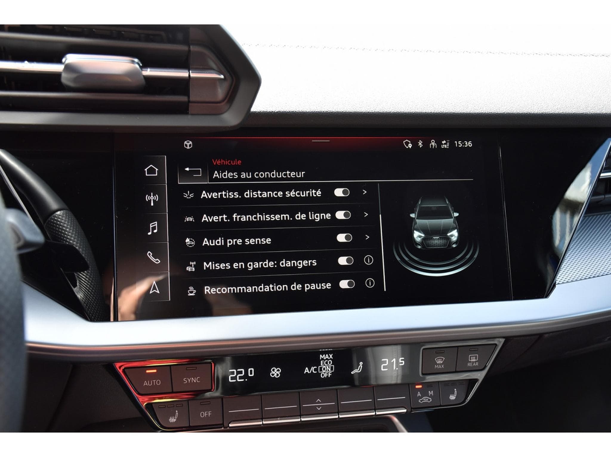 Audi A3 Sportback 40 TFSI Quattro S-Line S-Tronic CUIR ACC PARK 1°M. (2022) - Photo 14