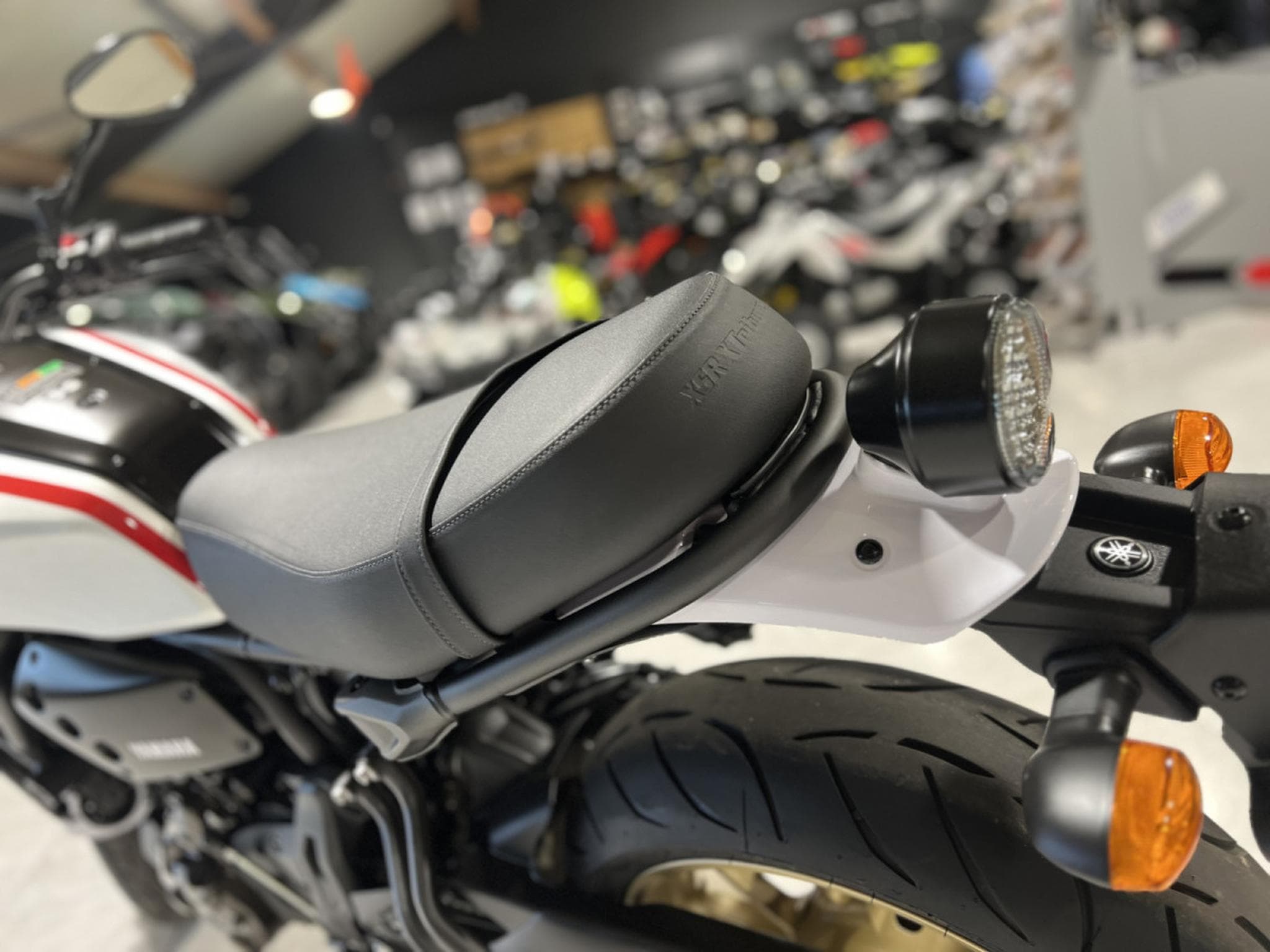 Yamaha XSR X TRIBUTE (2021) - Photo 5