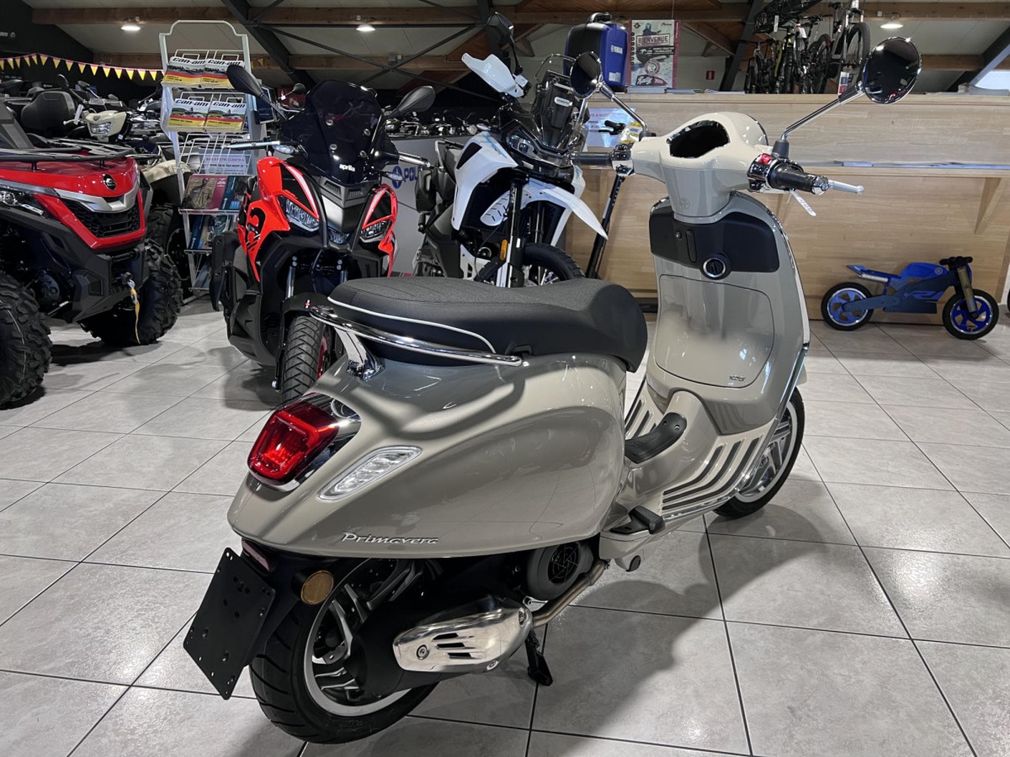 Vespa Primavera (2026) - Photo 3