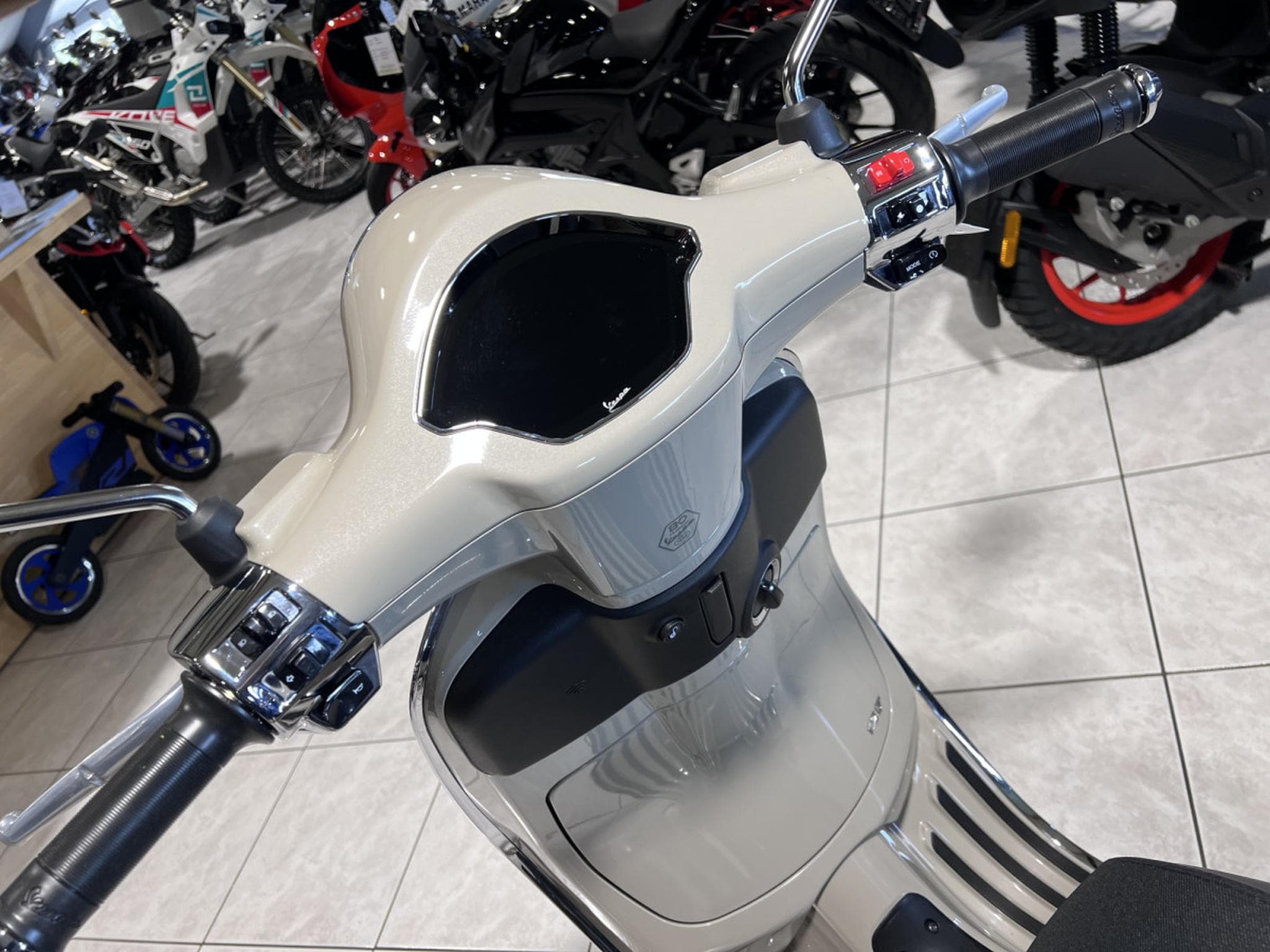 Vespa Primavera (2026) - Photo 6