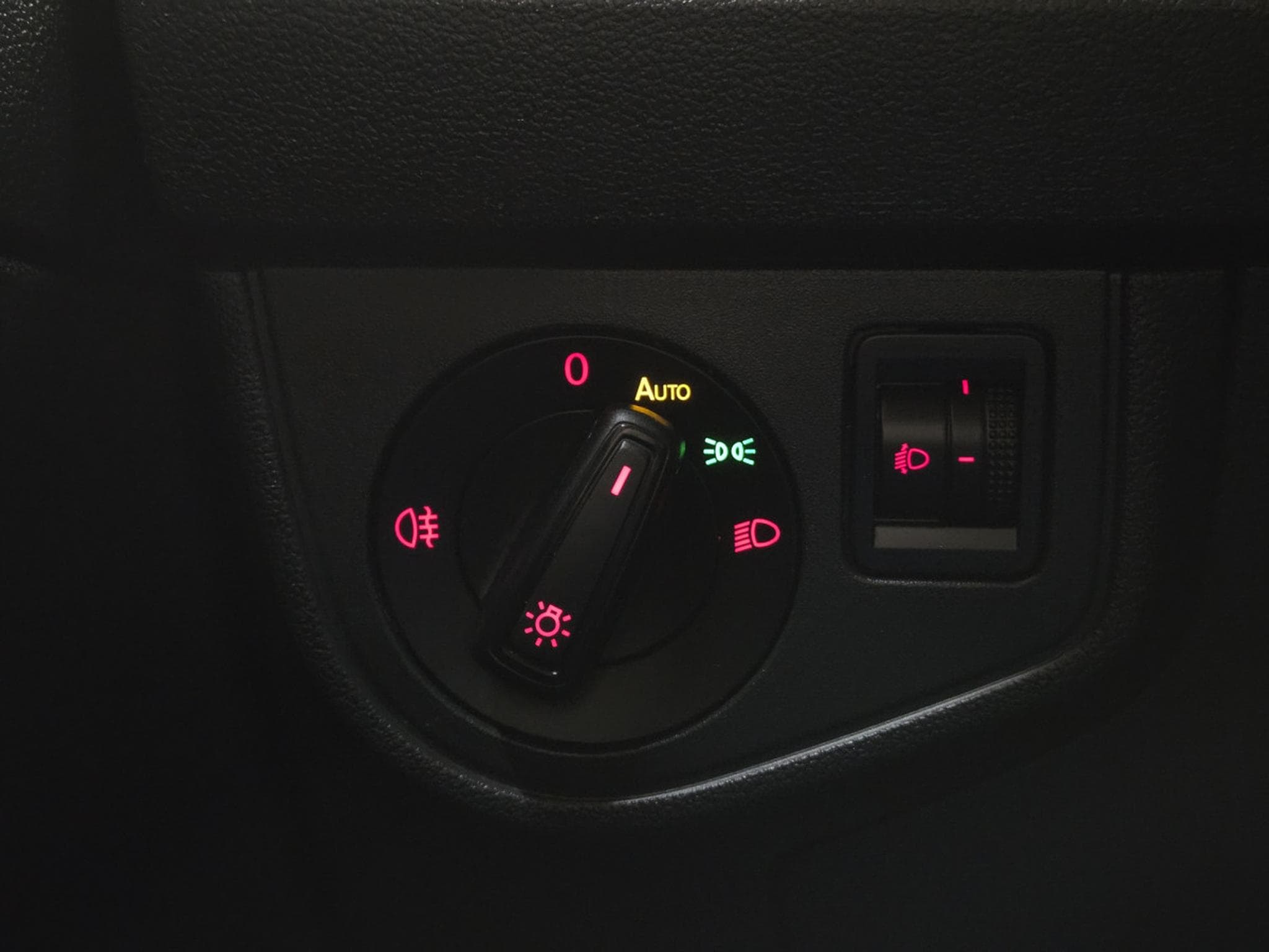 VW Polo 1.0 TRENDLINE 80CV (2020) - Photo 12