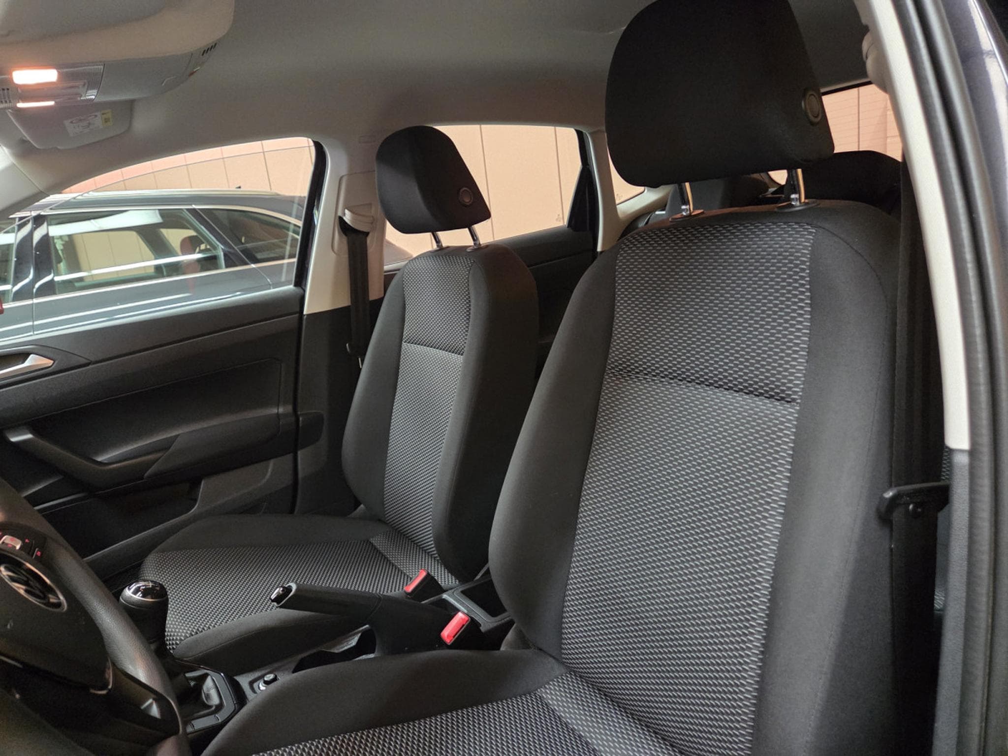 VW Polo 1.0 TRENDLINE 80CV (2020) - Photo 8