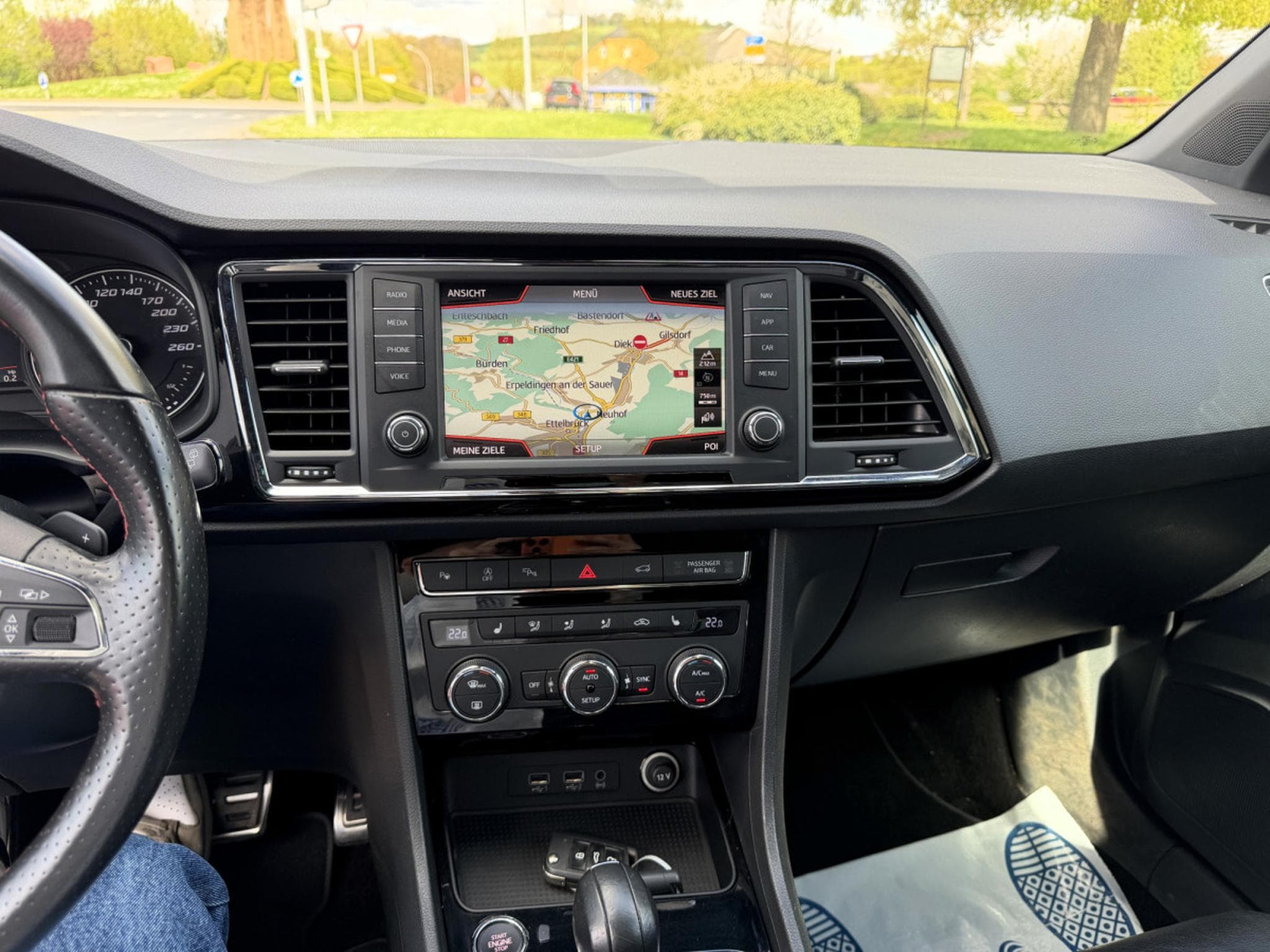 Seat Ateca FR 2.0 Tsi 190CV 4 Motion PANORAMA 360° (2019) - Photo 11