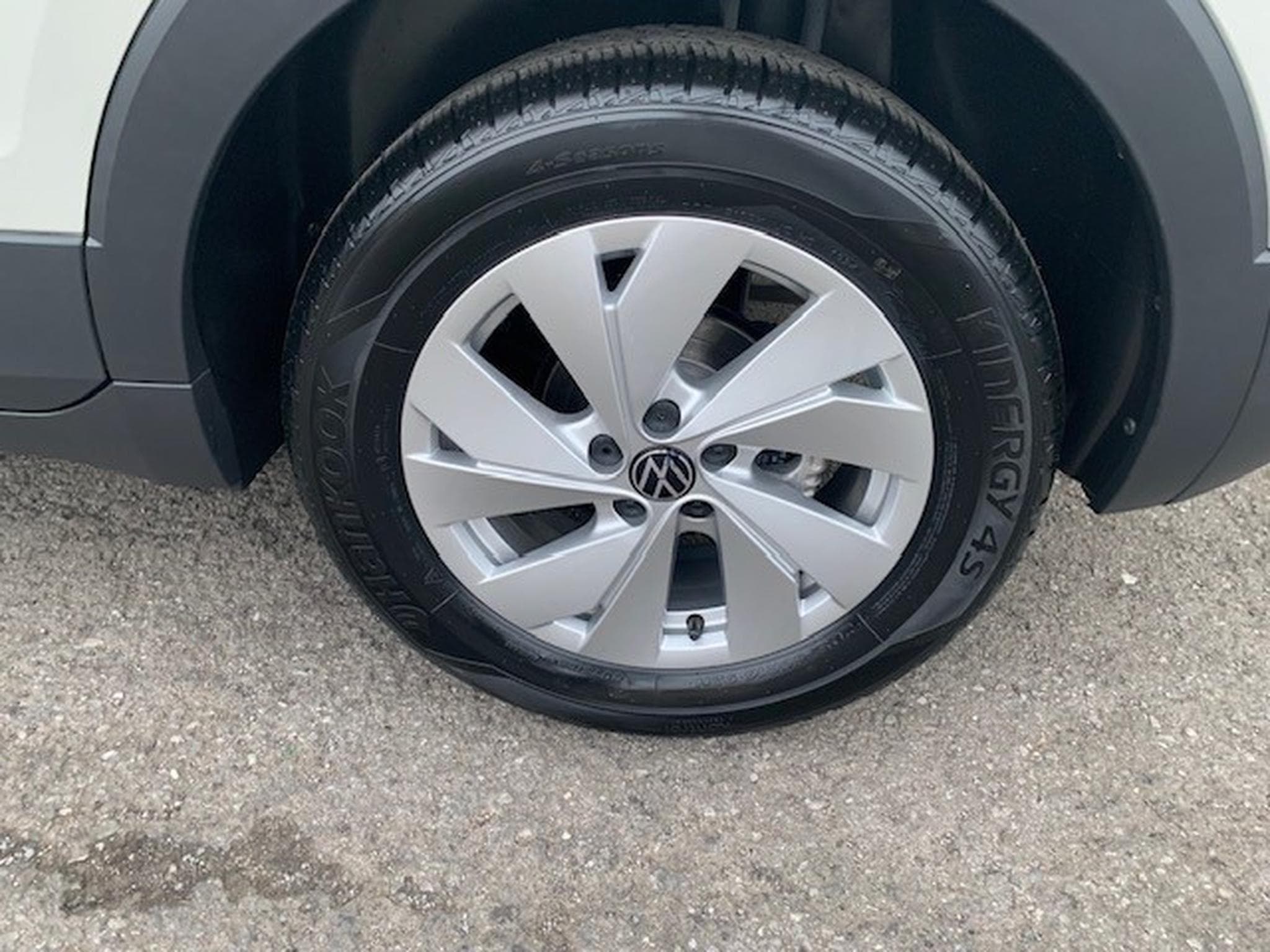 VW T-Cross LIFE 1.0TSI 116CV DSG7 (2026) - Photo 4