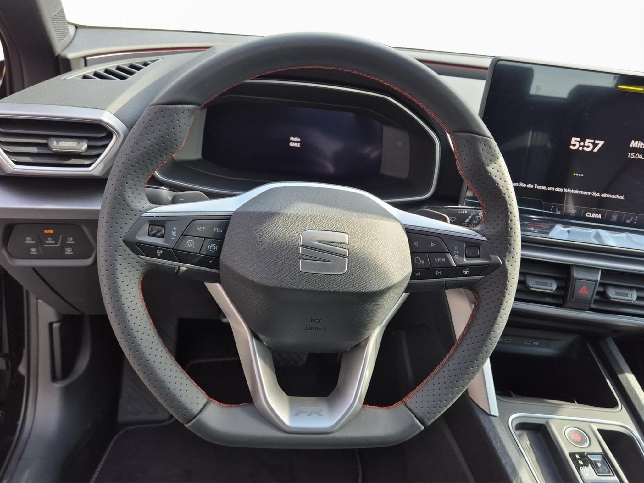 Seat Leon FR 1.5 eTSI 150ch (2026) - Foto 8