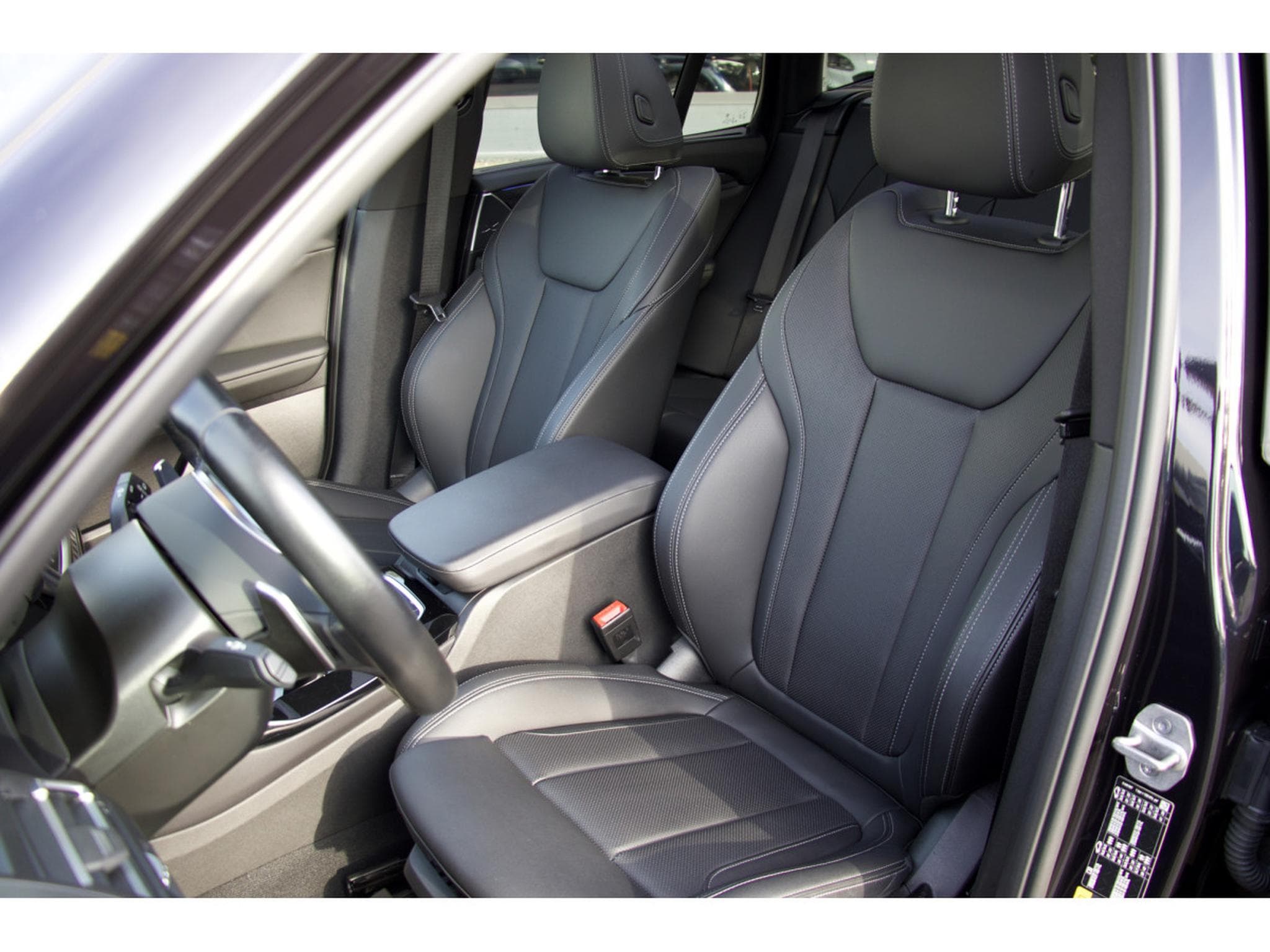 BMW X3 xDrive30e Aut. Pack M Sport ACC AHK 20" Pano. (2024) - Foto 6