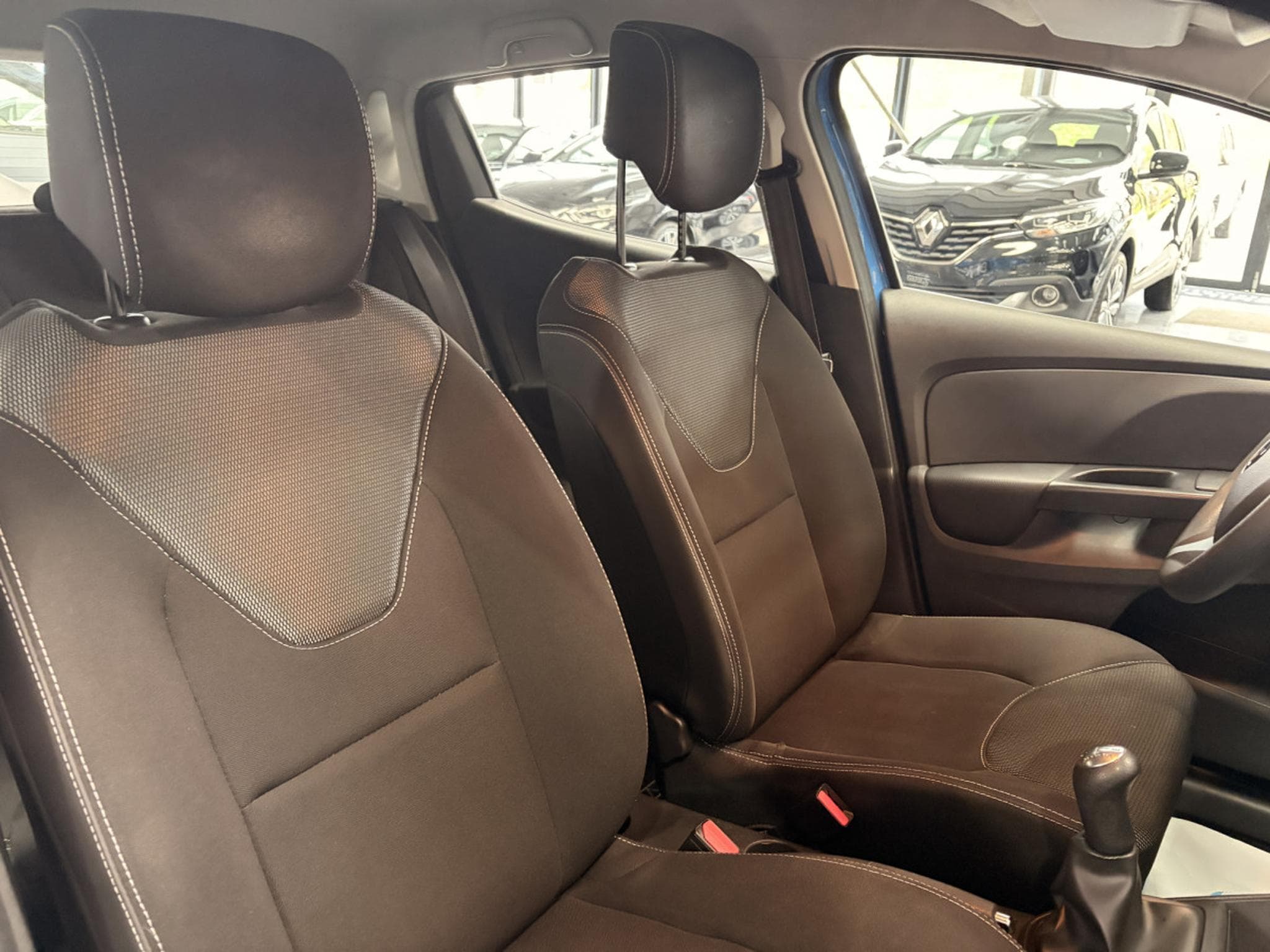 Renault Clio 1.5 dCi 90ch (2016) - Foto 11