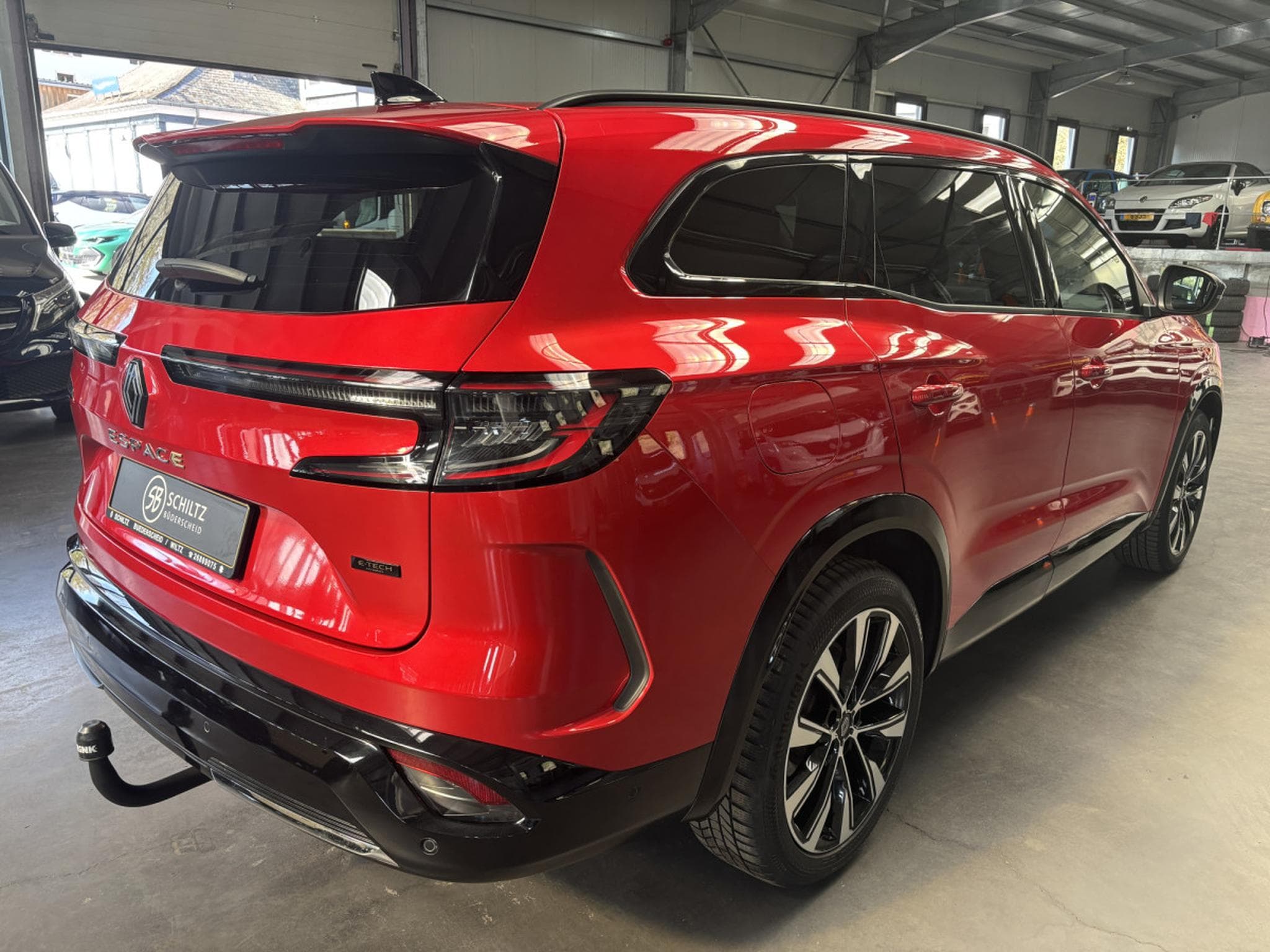 Renault Espace 1.2 E-Tech Iconic Full Hybrid 4 Control (2024) - Foto 3