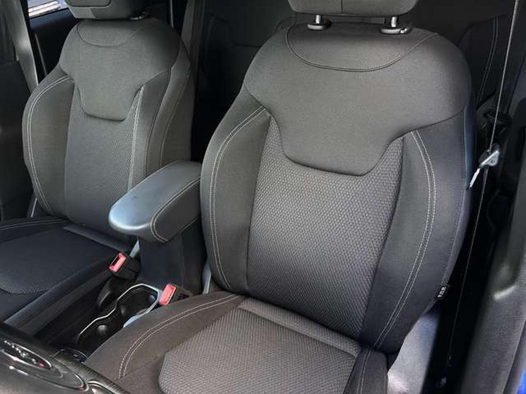 Jeep Renegade 1,6 JTD 120 LIMITED (2020) - Photo 14