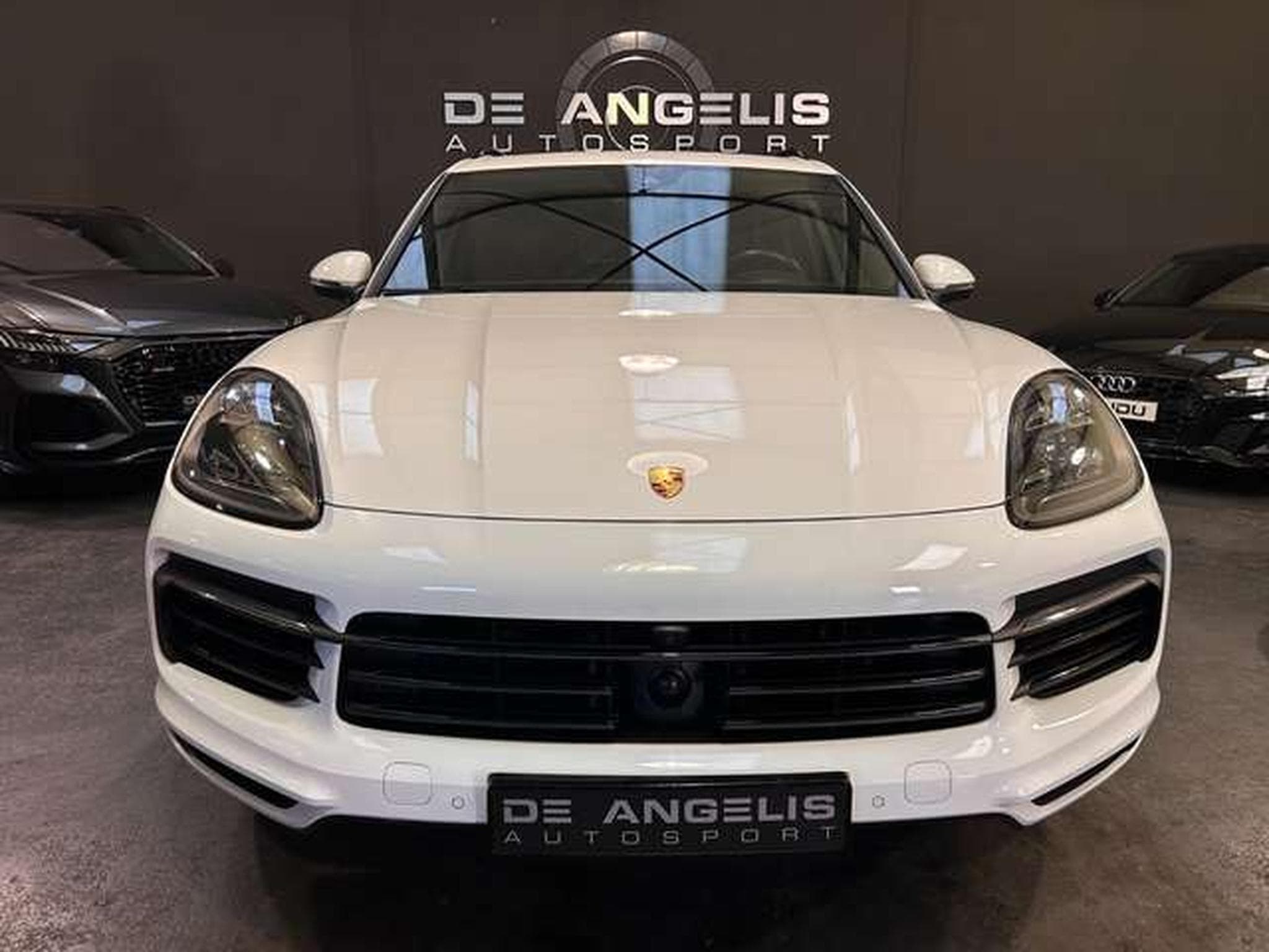 Porsche Cayenne 3.0 462 E-HYBRID (2018) - Photo 4