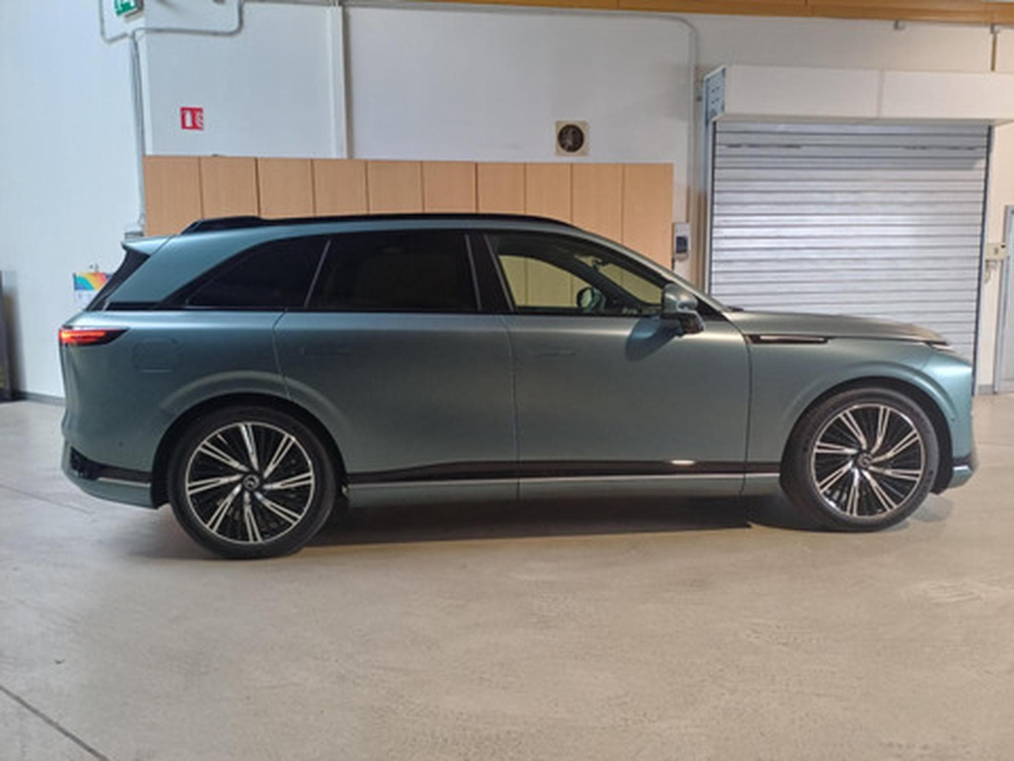 Xpeng G9 G9 New AWD Performance (2026) - Photo 10