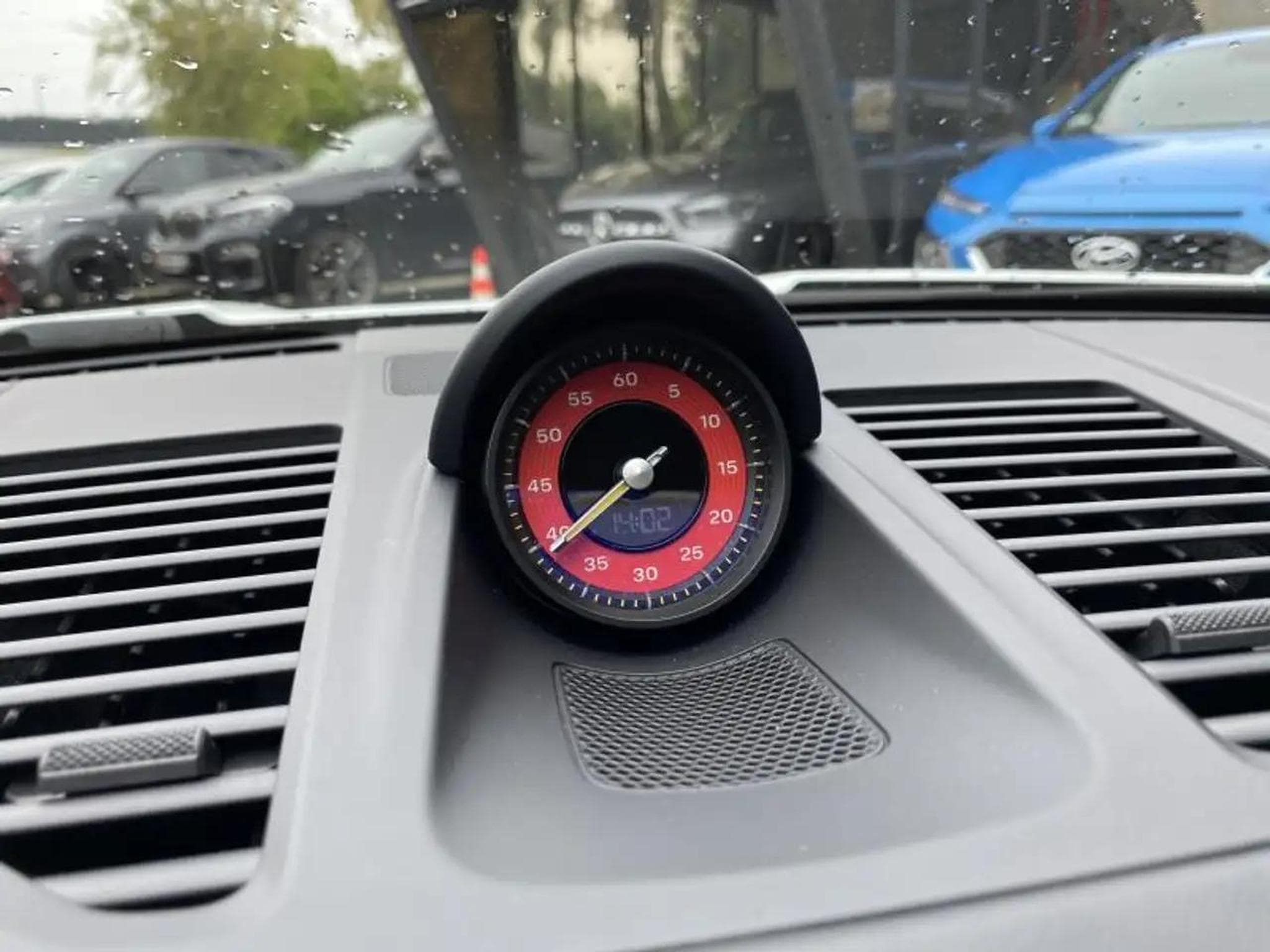 Porsche 911 (2023) - Photo 21