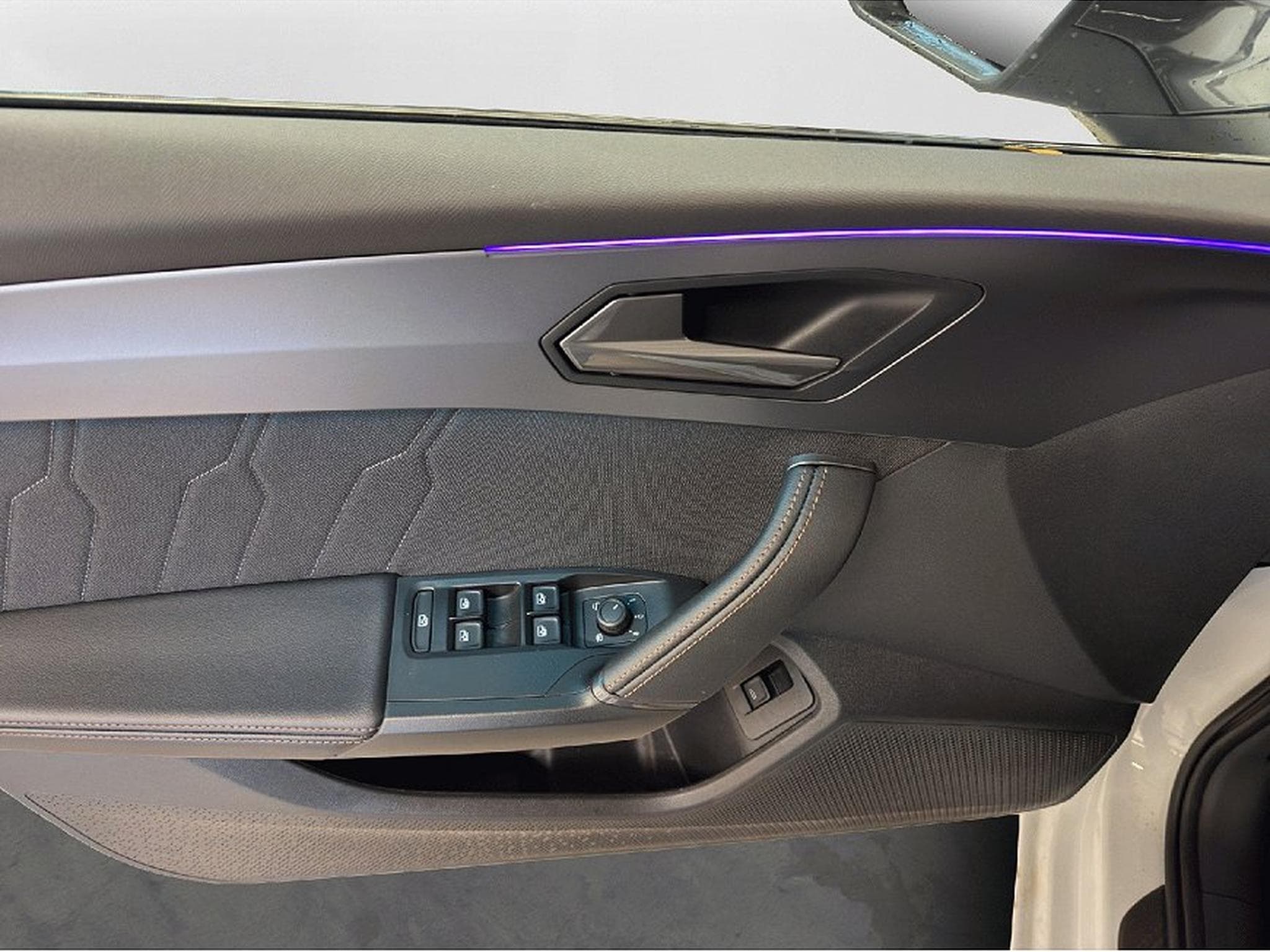 Cupra Leon (2025) - Photo 10