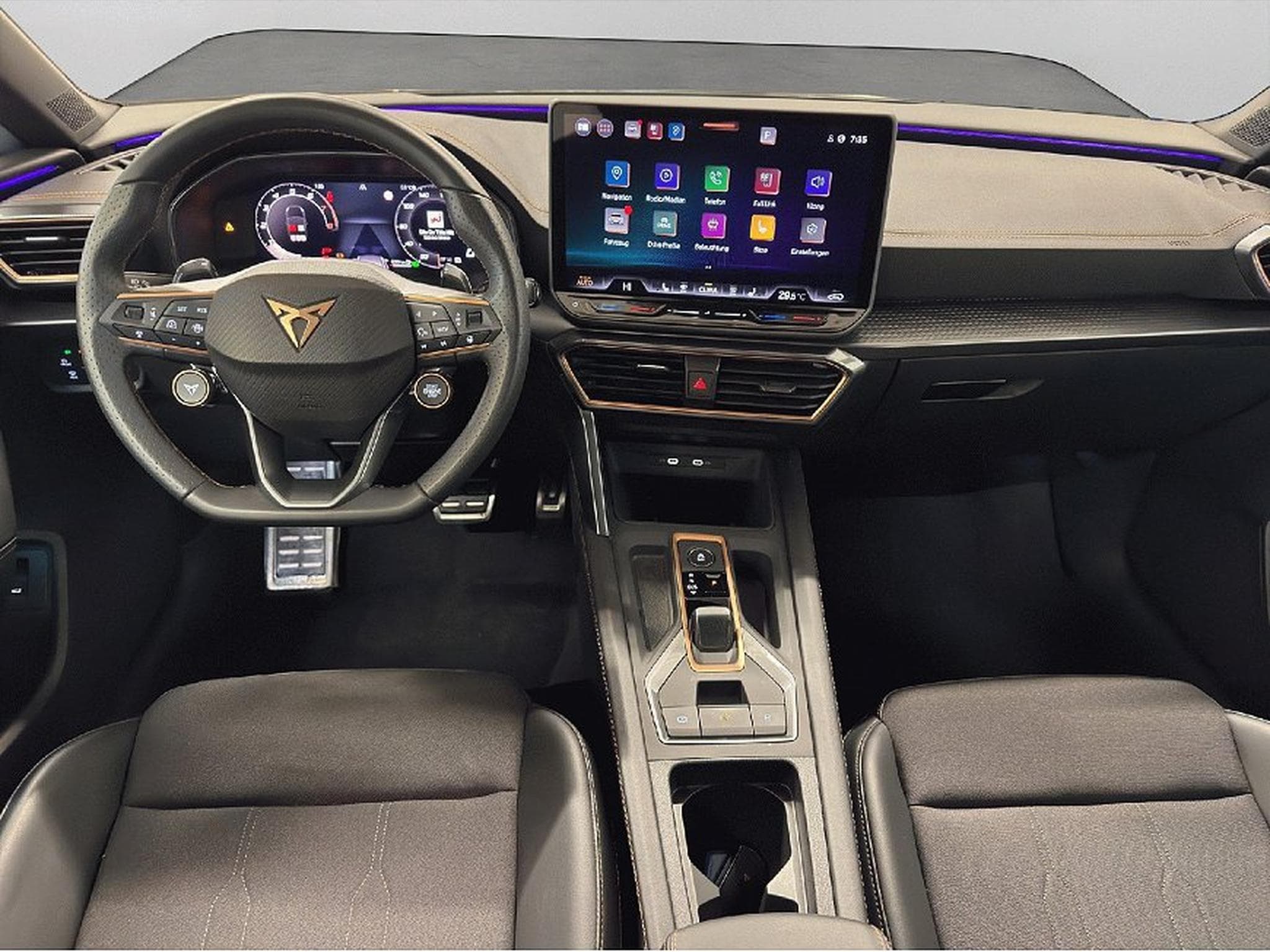 Cupra Leon (2025) - Photo 12