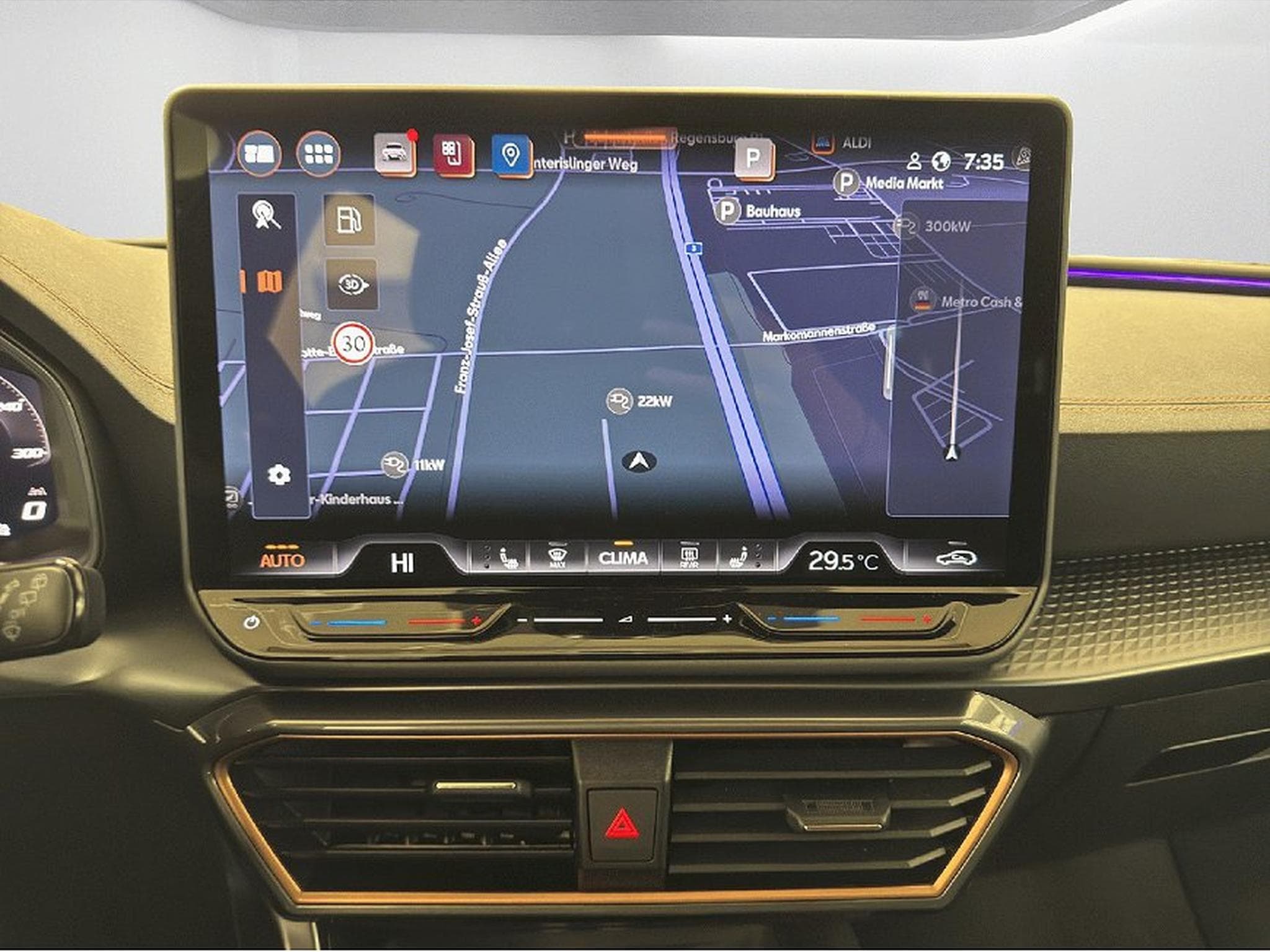 Cupra Leon (2025) - Photo 14