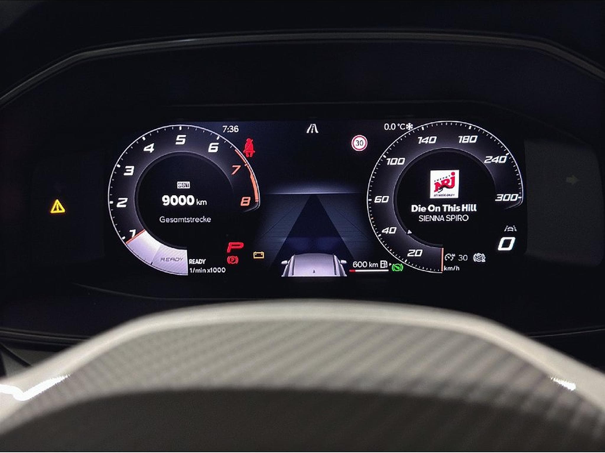 Cupra Leon (2025) - Photo 18